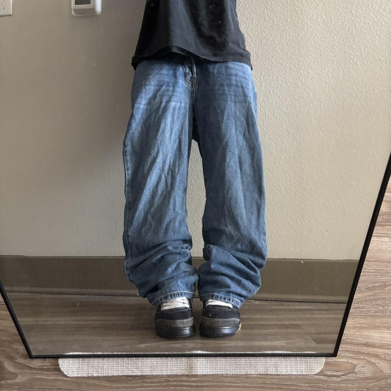 Japanese Brand Crazy Vintage Y2K/2000s Grunge Medium Wash Essential Denim Jeans! 30x31 Size US 30 / EU 46 - 1 Thumbnail