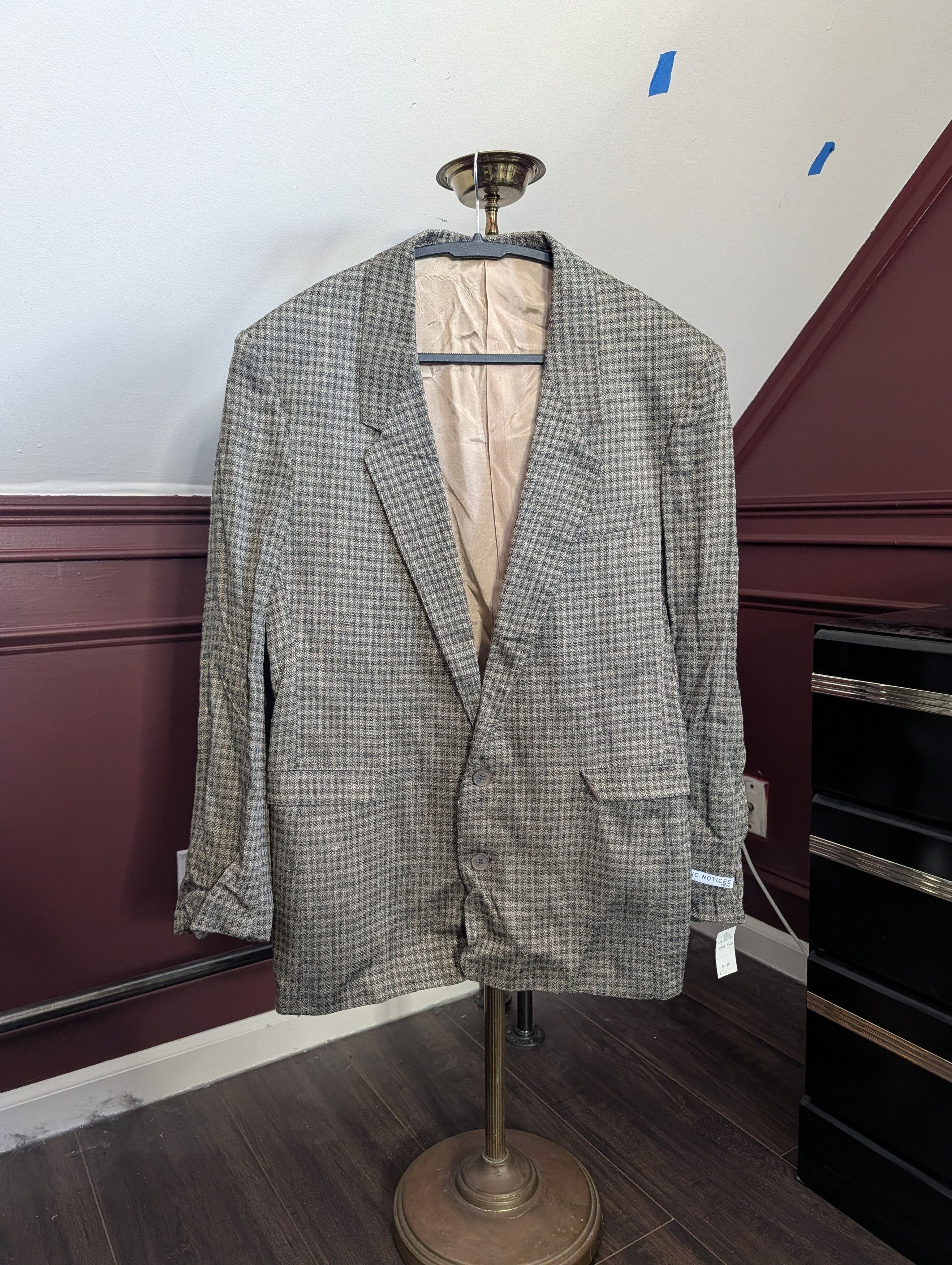 Vintage THE PUBLIC NOTICES Flax Rayon Olive Houndstooth jacket Size 40R - 1 Thumbnail