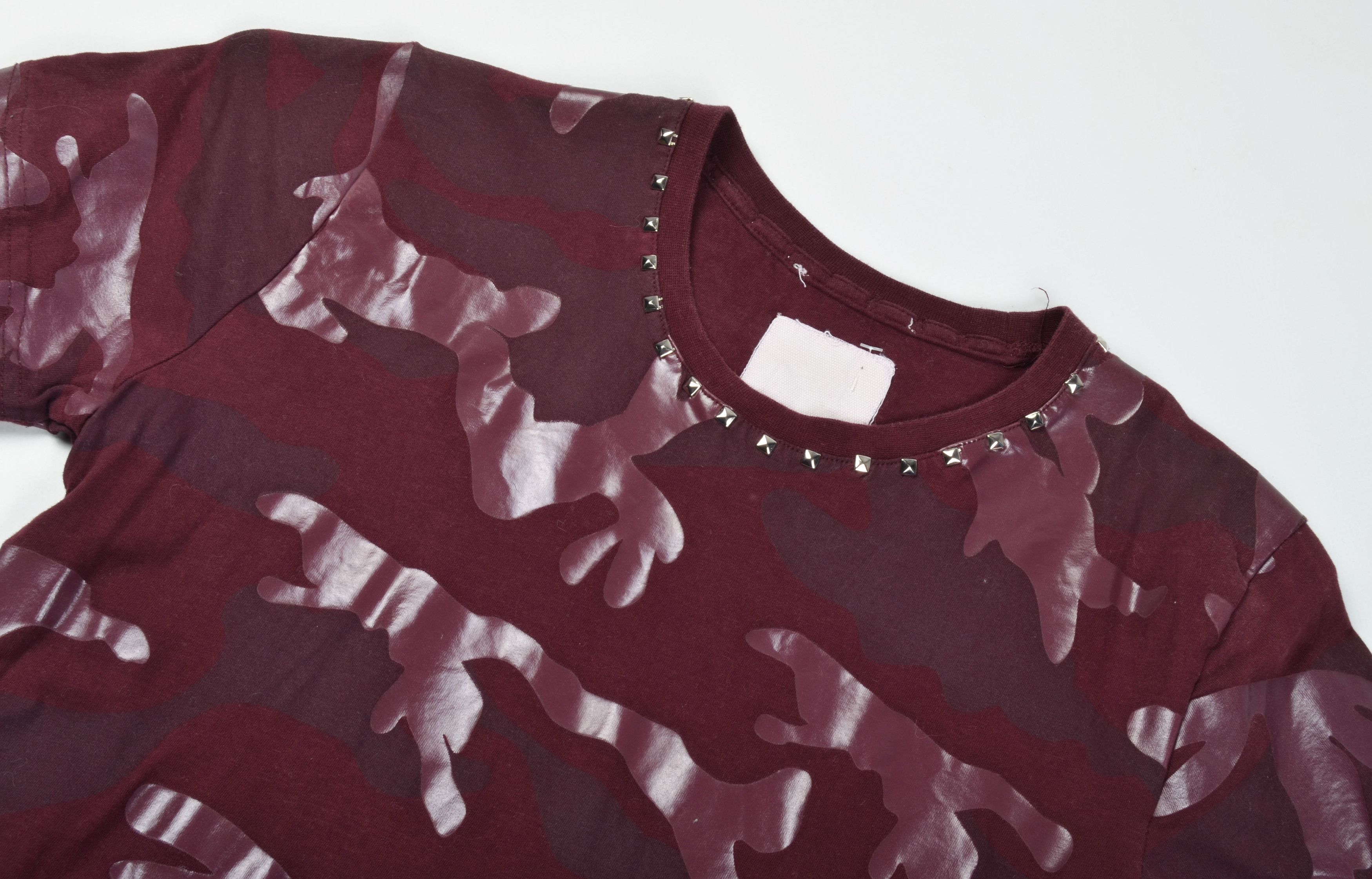 Valentino Valentino Burgundy Camo SS19 Short Sleeve Grunge T-shirt Size S / US 4 / IT 40 - 5 Thumbnail