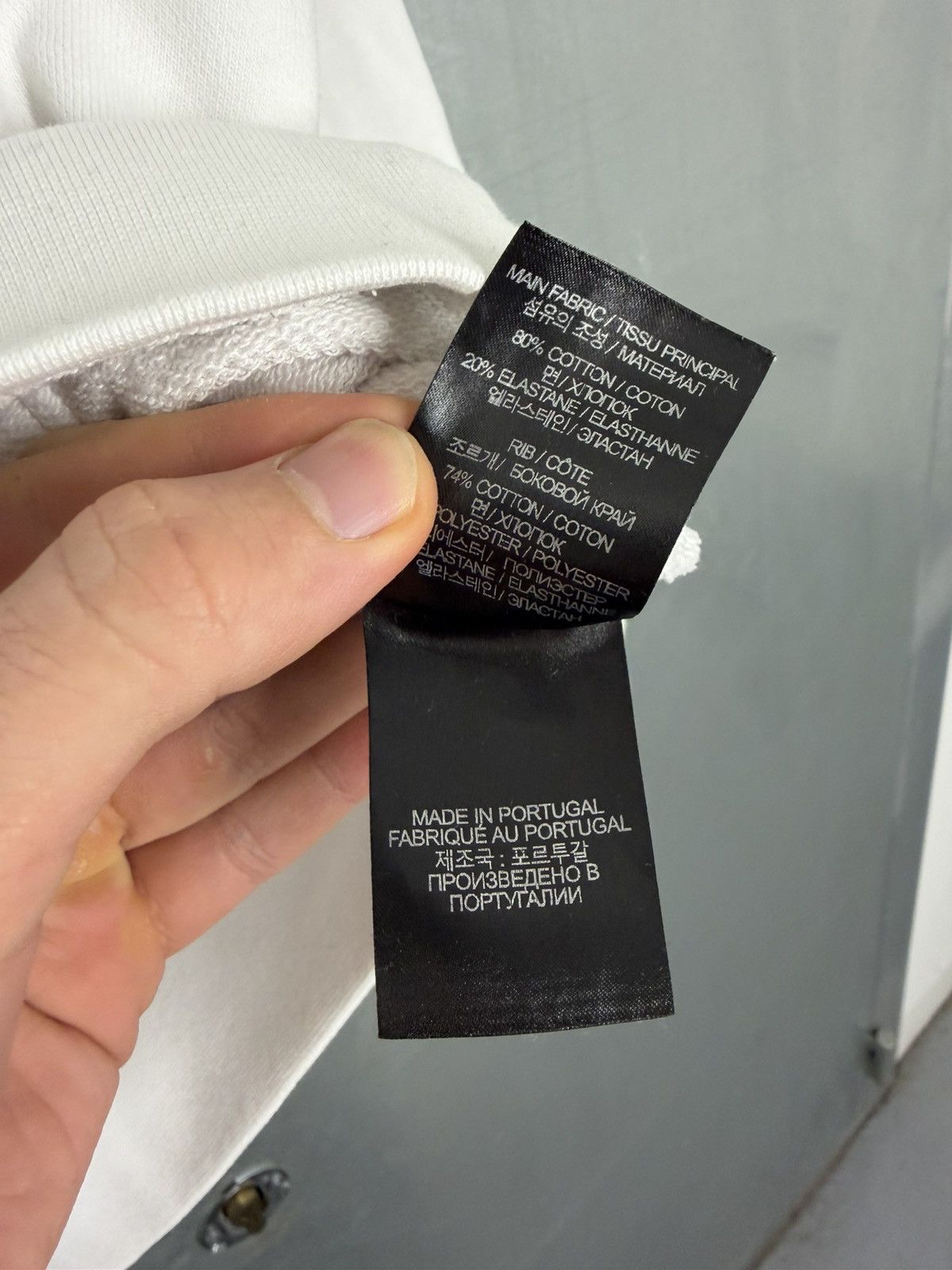 Vetements Vetements Small Embroidered Logo Dense Hoodie Size US S / EU 44-46 / 1 - 10 Thumbnail