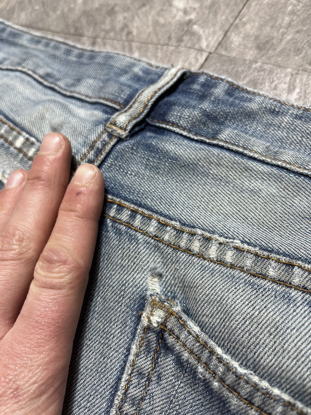 Dolce & Gabbana Vintage Dolce Gabbana Faded Denim Jeans Metal Logo Size US 36 / EU 52 - 4 Thumbnail
