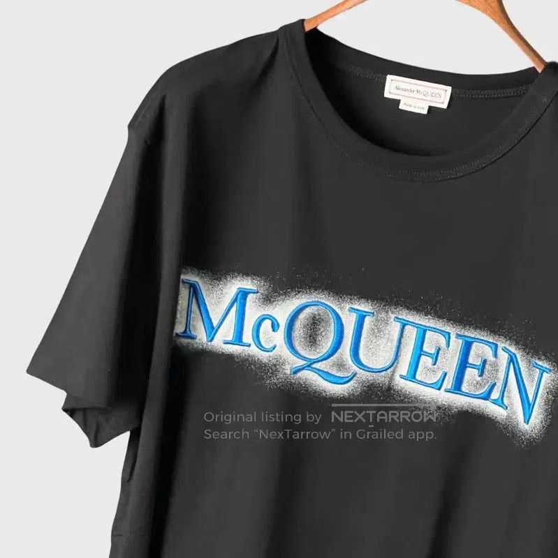 Alexander McQueen Alexander McQueen Men's Black Logo T-Shirt . Size US XS / EU 42 / 0 - 5 Thumbnail