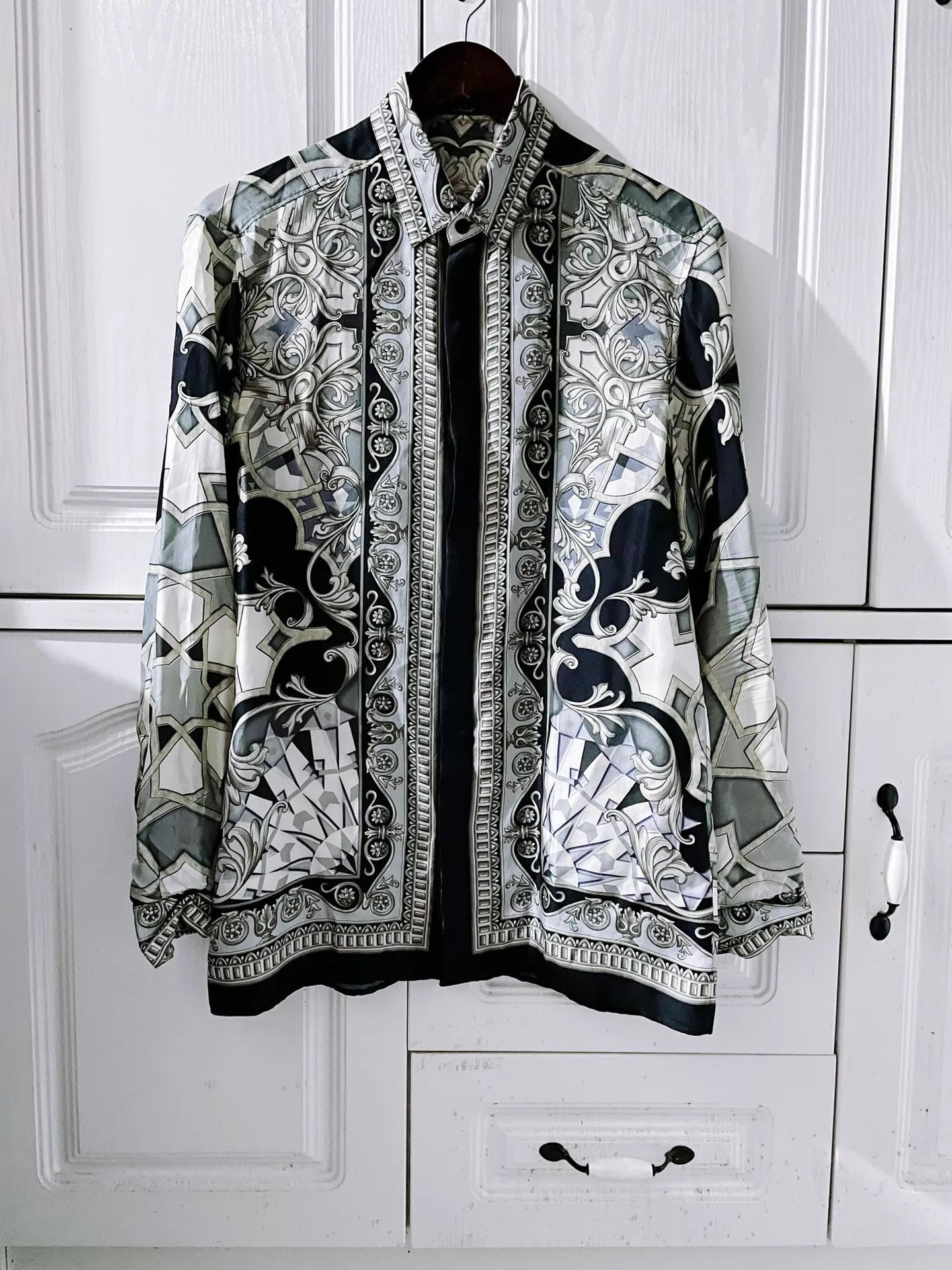 Versace Versace Baroque Ocean Mulberry Silk LS Shirt S 98New Runway Size US S / EU 44-46 / 1 - 1 Thumbnail