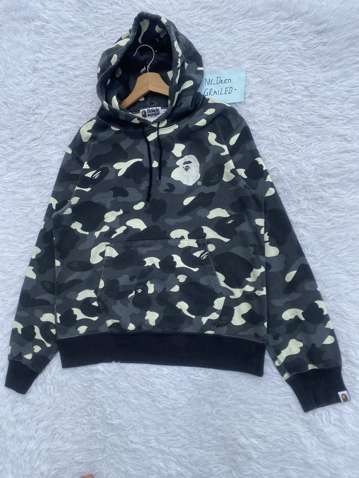Bape Rare BAPE City Camo Glow In Dark Pullover Hoodie/Sweater Size US L / EU 52-54 / 3 - 3 Thumbnail
