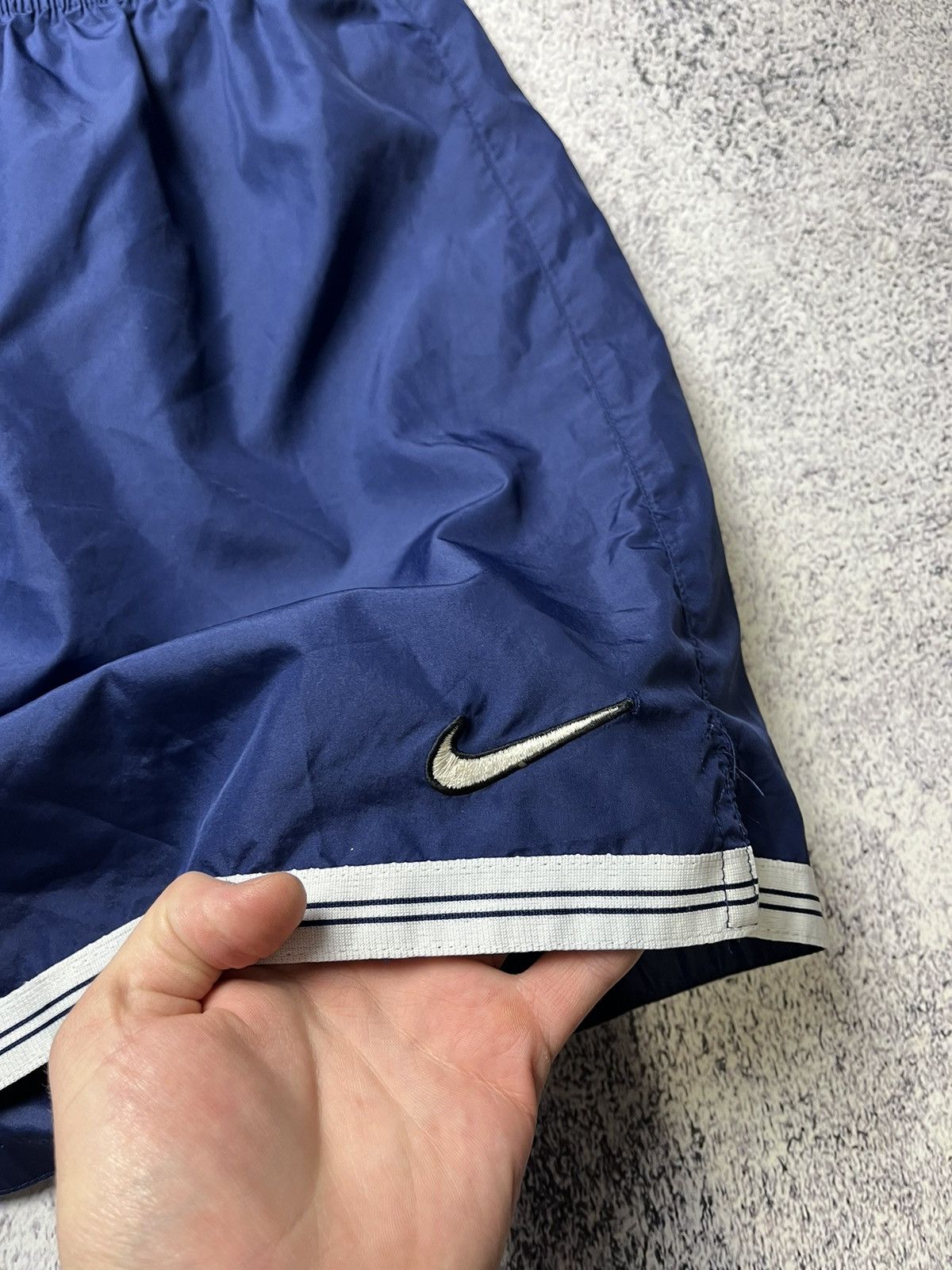 Nike Vintage Blue Nylon Shorts Nike Streetwear size XL Size US 36 / EU 52 - 4 Thumbnail