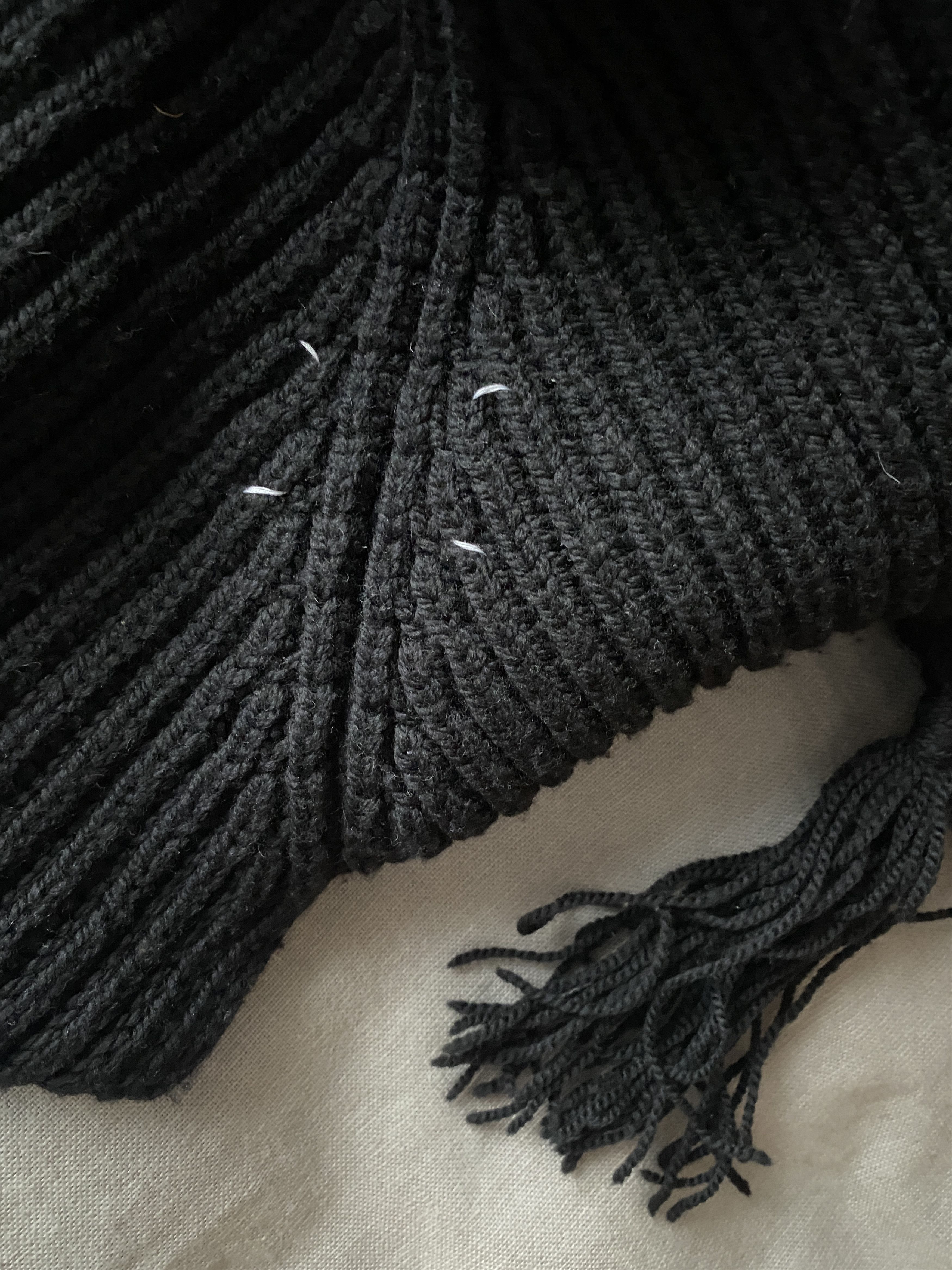 Maison Margiela Maison Margiela Unisex Hoodie Fringed Scarf Size ONE SIZE - 4 Thumbnail