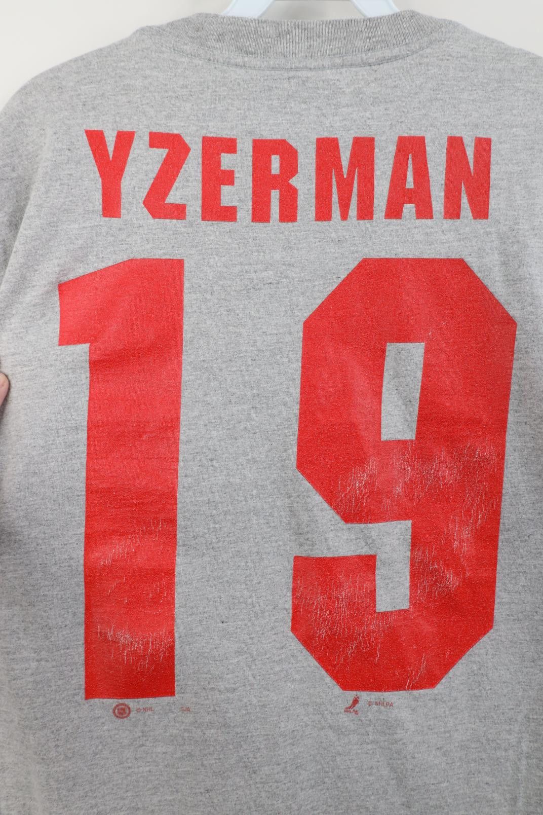 Vintage Vintage 90s Steve Yzerman Red Wings Jersey T-Shirt #19 Size US L / EU 52-54 / 3 - 8 Thumbnail