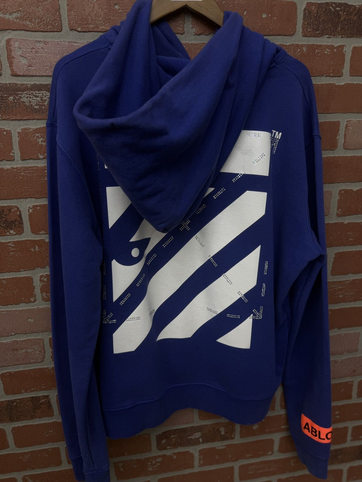 Off-White Off White Pullover Blue Stones Hoodie Size XL RARE Size US XL / EU 56 / 4 - 9 Thumbnail