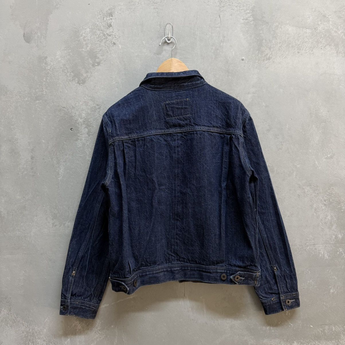 Banana Republic Banana Republic Selvedge Denim Trucker Jacket Indigo Size M Size US M / EU 48-50 / 2 - 2 Thumbnail