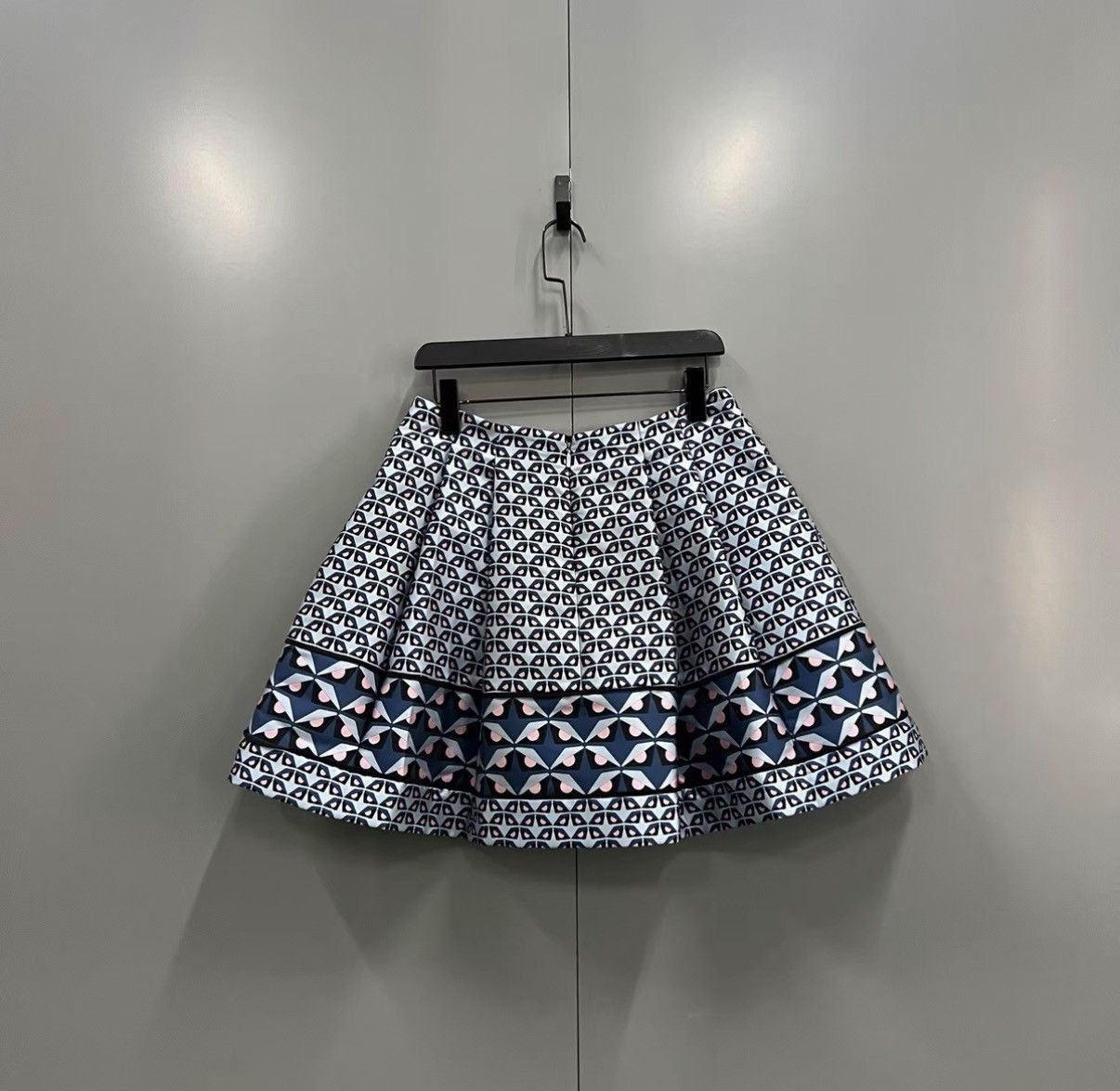 Fendi FENDI Monster All-over Printed Mini Skirt J41 Size 28" / US 6 / IT 42 - 2 Thumbnail