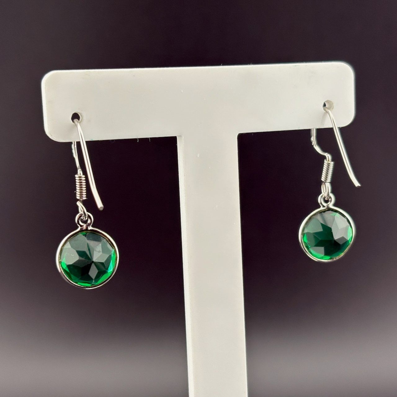 Other 925 Sterling Silver Emerald Green Glass Crystal Earrings Size ONE SIZE - 6 Thumbnail
