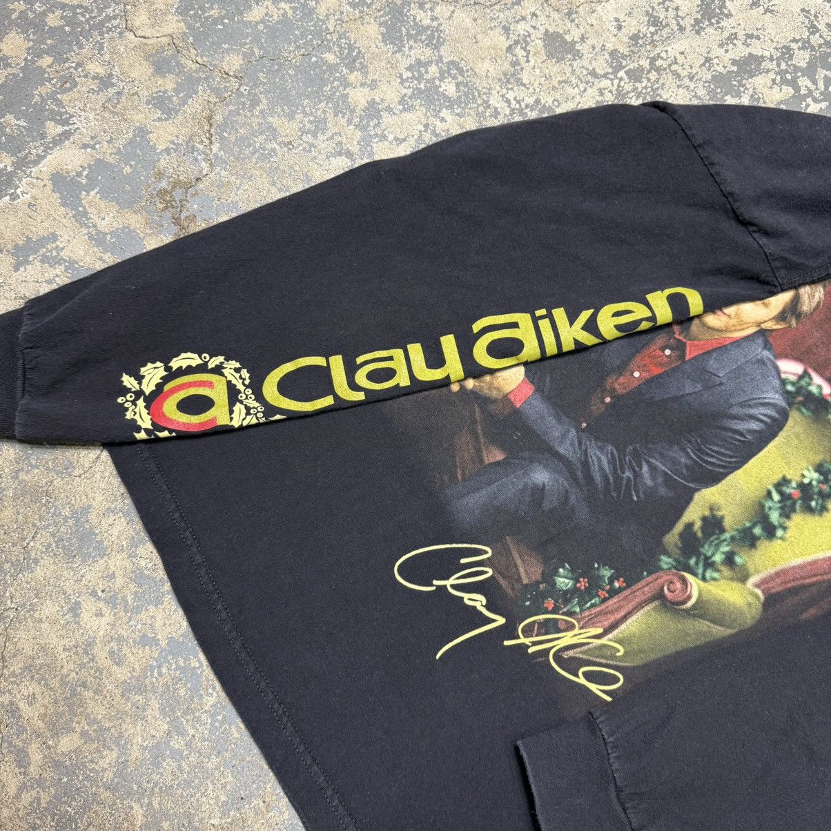 Band Tees Vintage Clay Aiken Christmas Tour Black Long Sleeve Tshirt Size US M / EU 48-50 / 2 - 11 Thumbnail