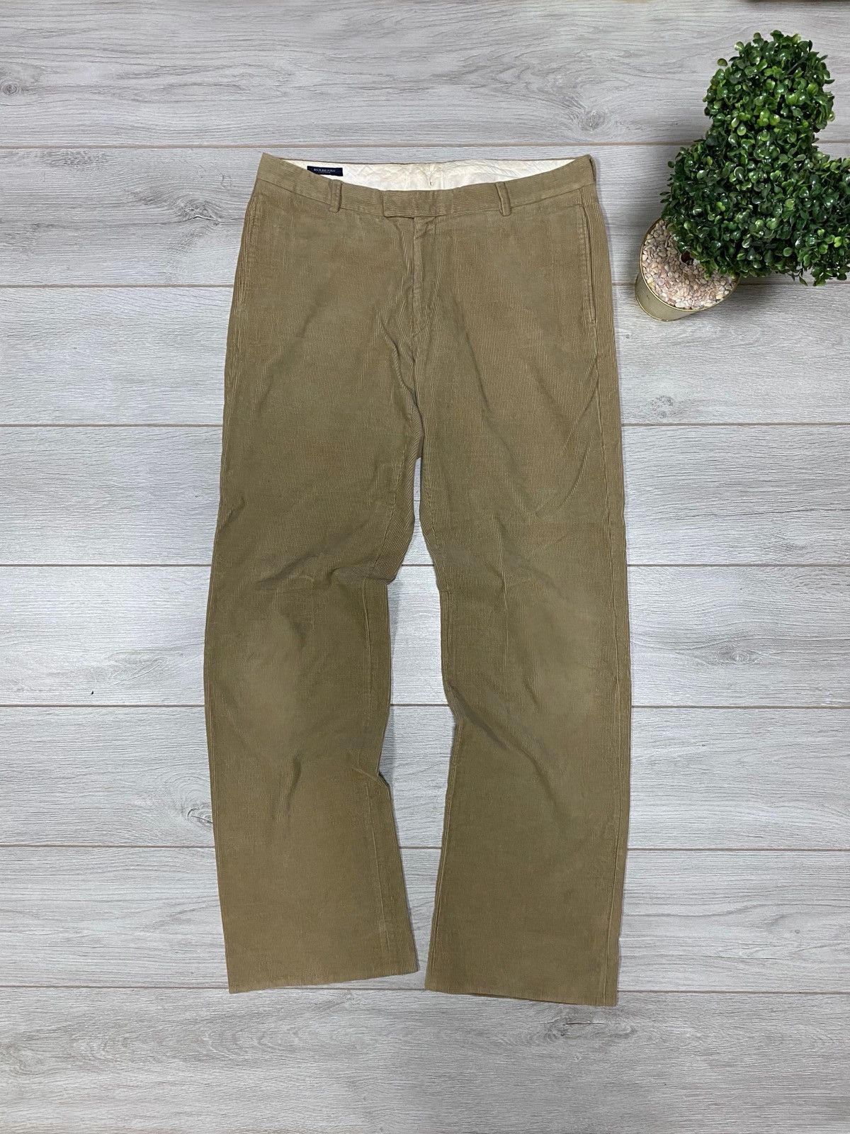 Burberry Burberry Italy vintage corduroy small logo pants Size US 36 / EU 52 - 1 Thumbnail