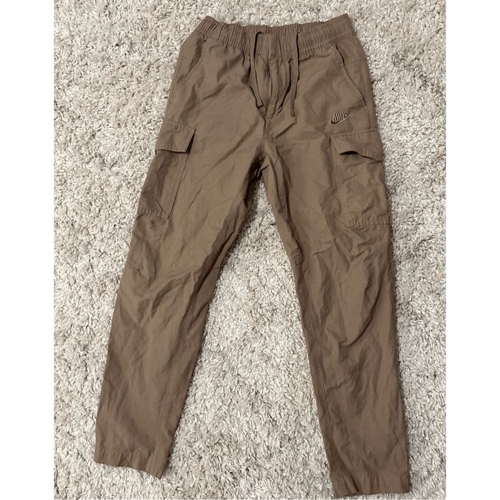 Nike Nike Ultralight Utility Cargo Pants Size small Khaki Mens Grailed
