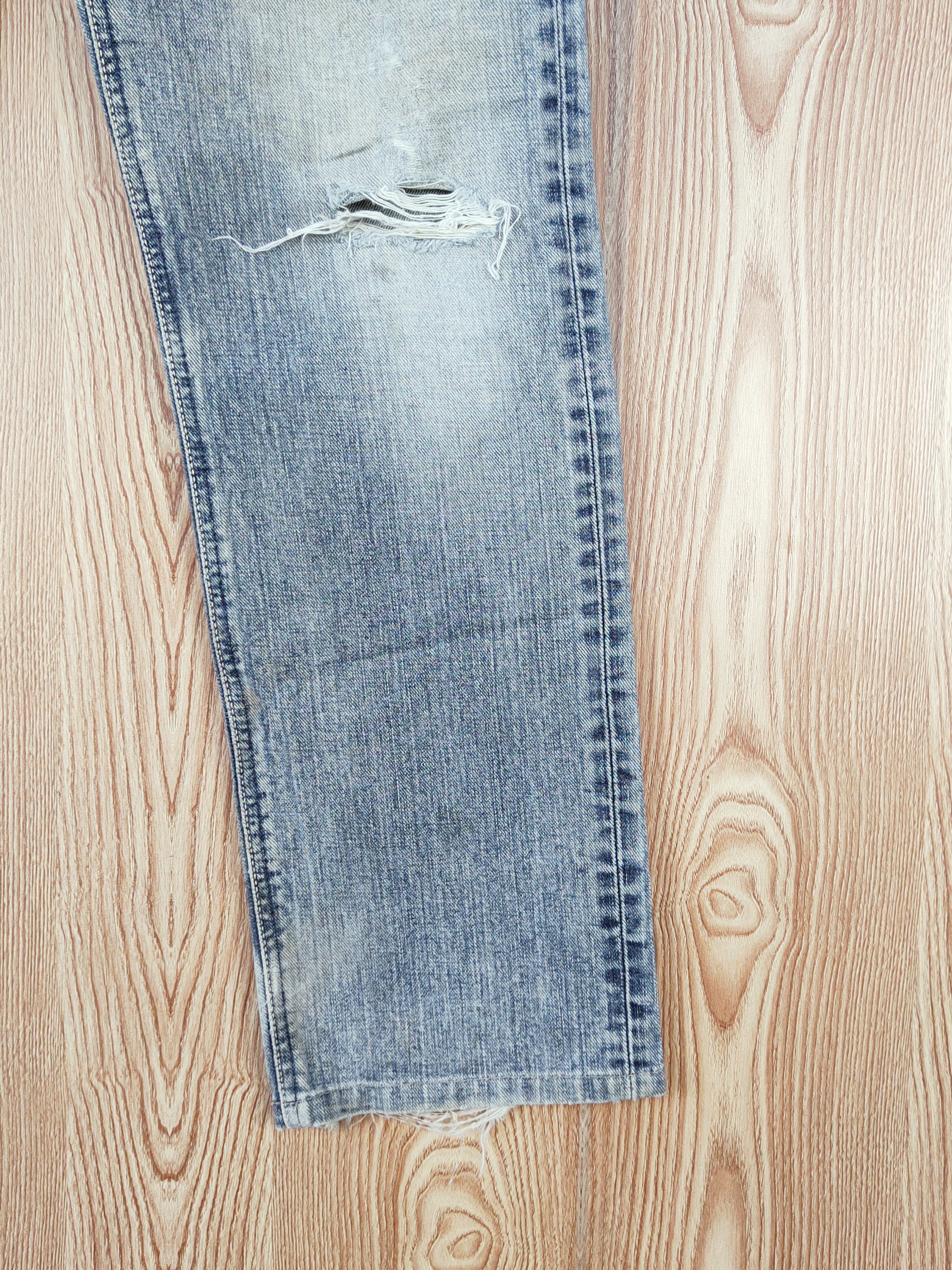 Japanese Brand Lee Blue Distressed Ripped denim Jeans #W503 Size US 30 / EU 46 - 7 Thumbnail