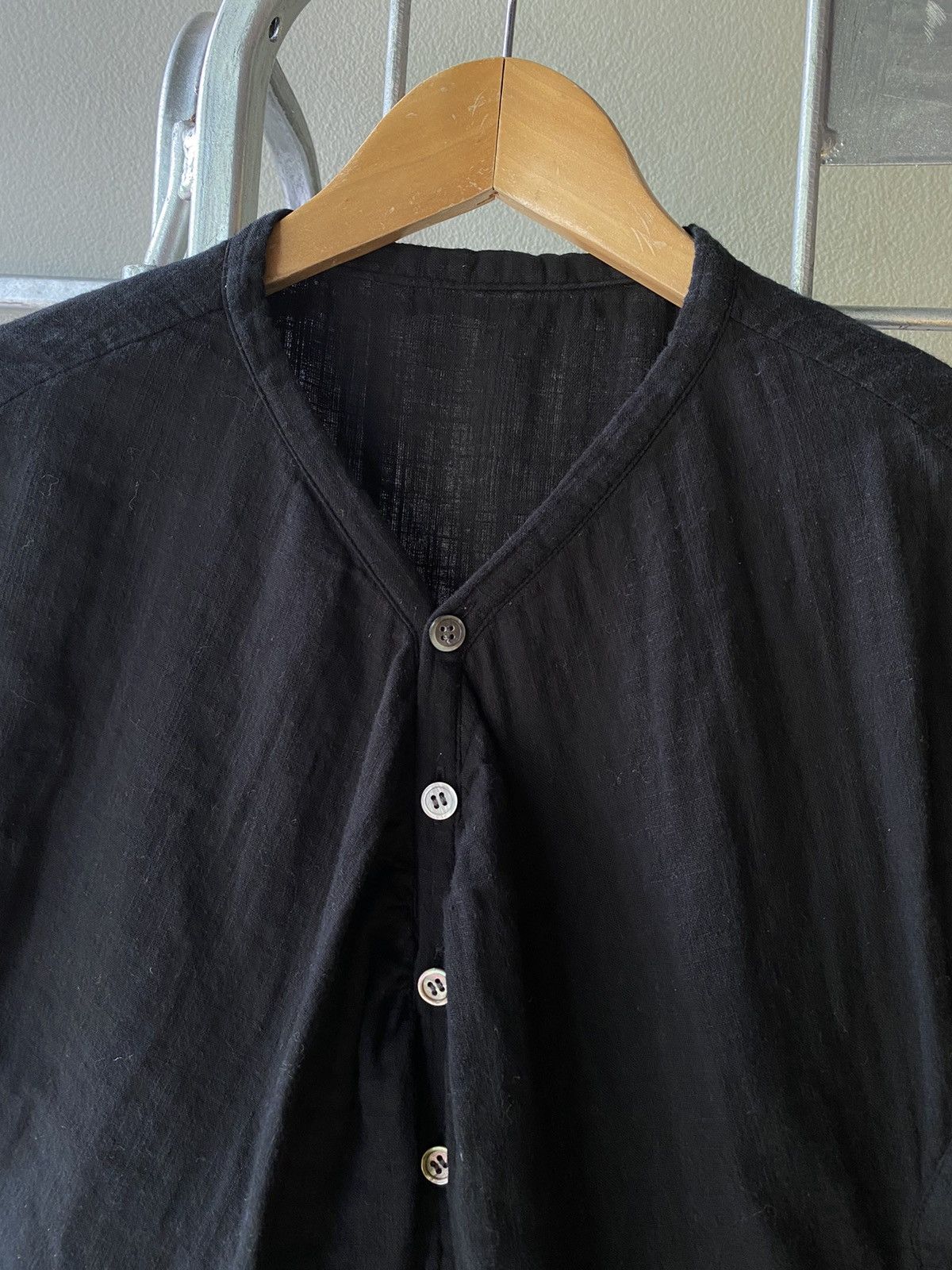 Issey Miyake Plantation Black Buttoned V-Neck Blouse Size M / US 6-8 / IT 42-44 - 12 Thumbnail