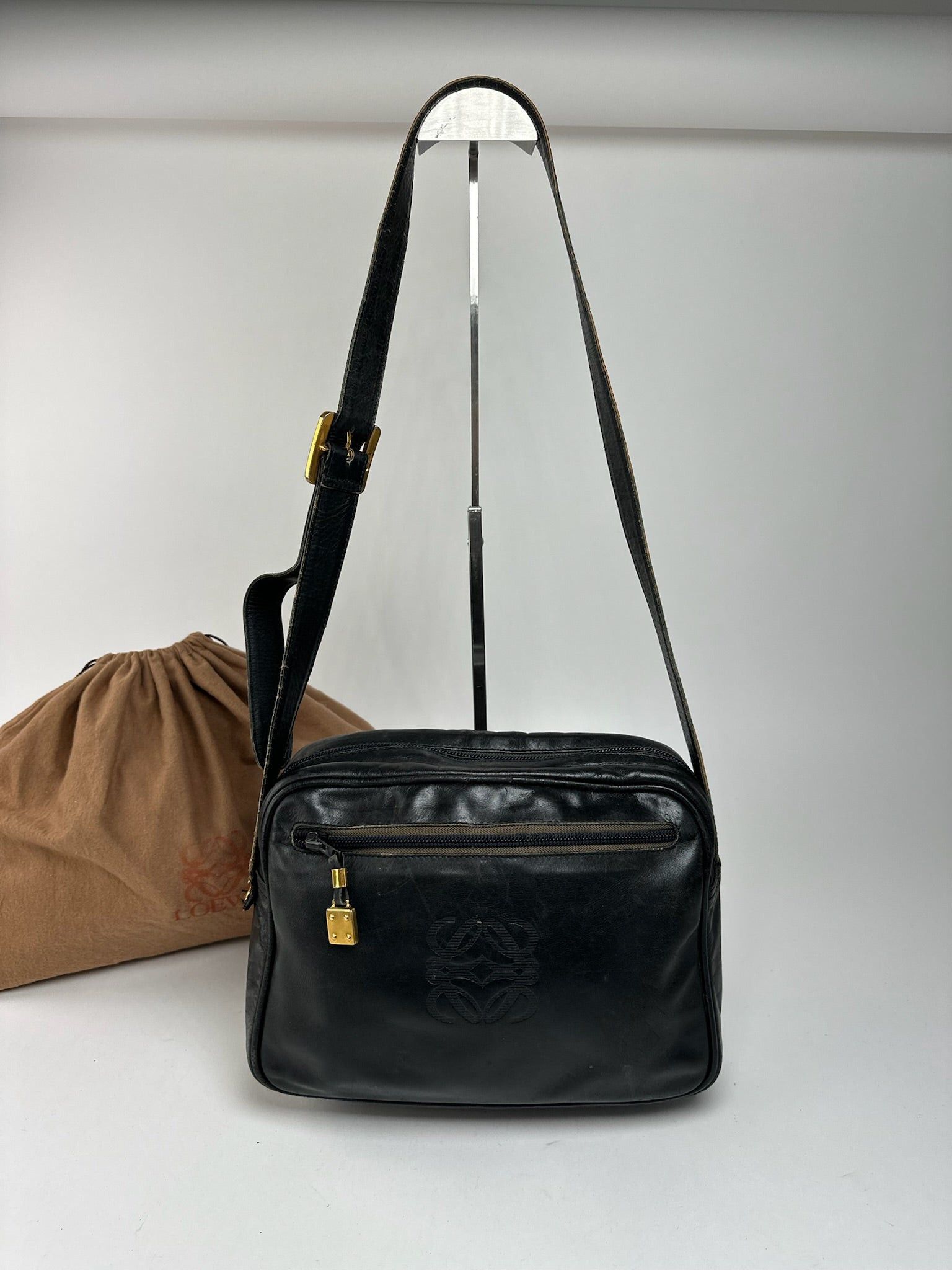 Loewe Vintage Madrid leather bag black Size ONE SIZE - 1 Thumbnail