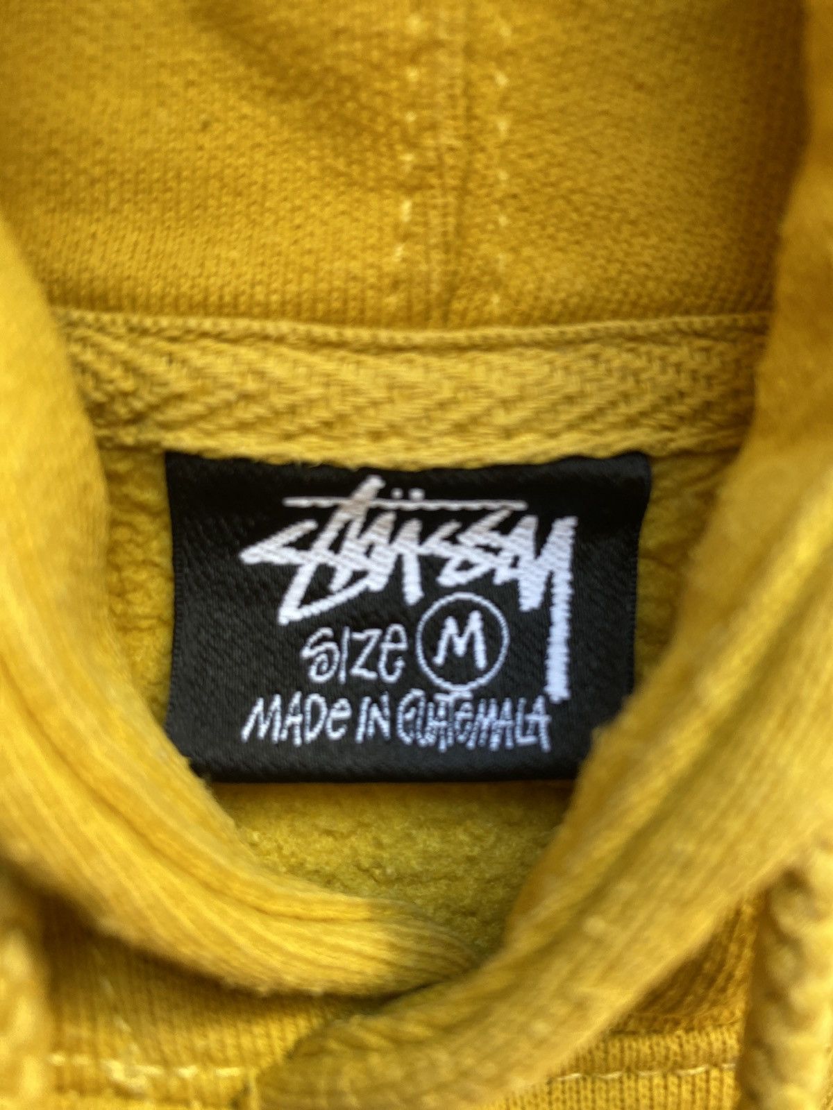 Stussy Stussy Yellow Basic Logo Hoodie Sz M Size US M / EU 48-50 / 2 - 11 Thumbnail
