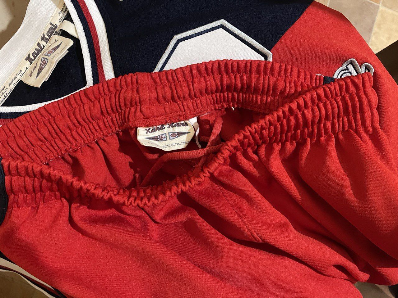 Karl Kani KARL KANI tracksuit, Kani Philadelphia jersey shorts L Size US L / EU 52-54 / 3 - 7 Thumbnail
