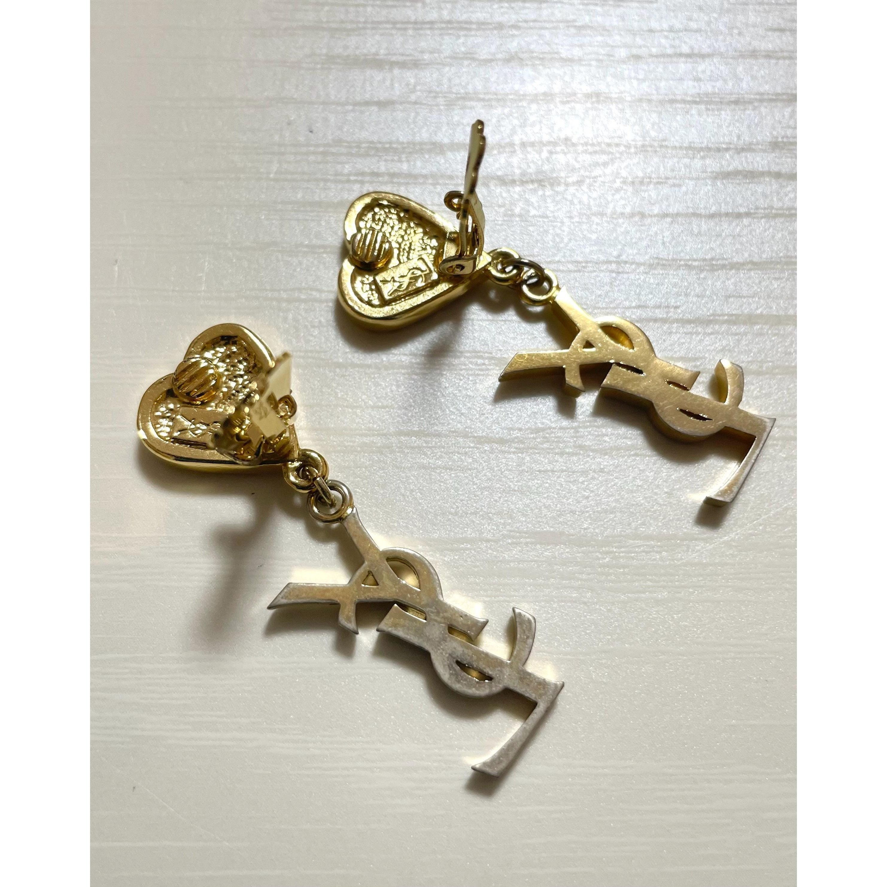 Yves Saint Laurent Vintage Yves Saint Laurent golden logo and heart earrings Size ONE SIZE - 7 Thumbnail