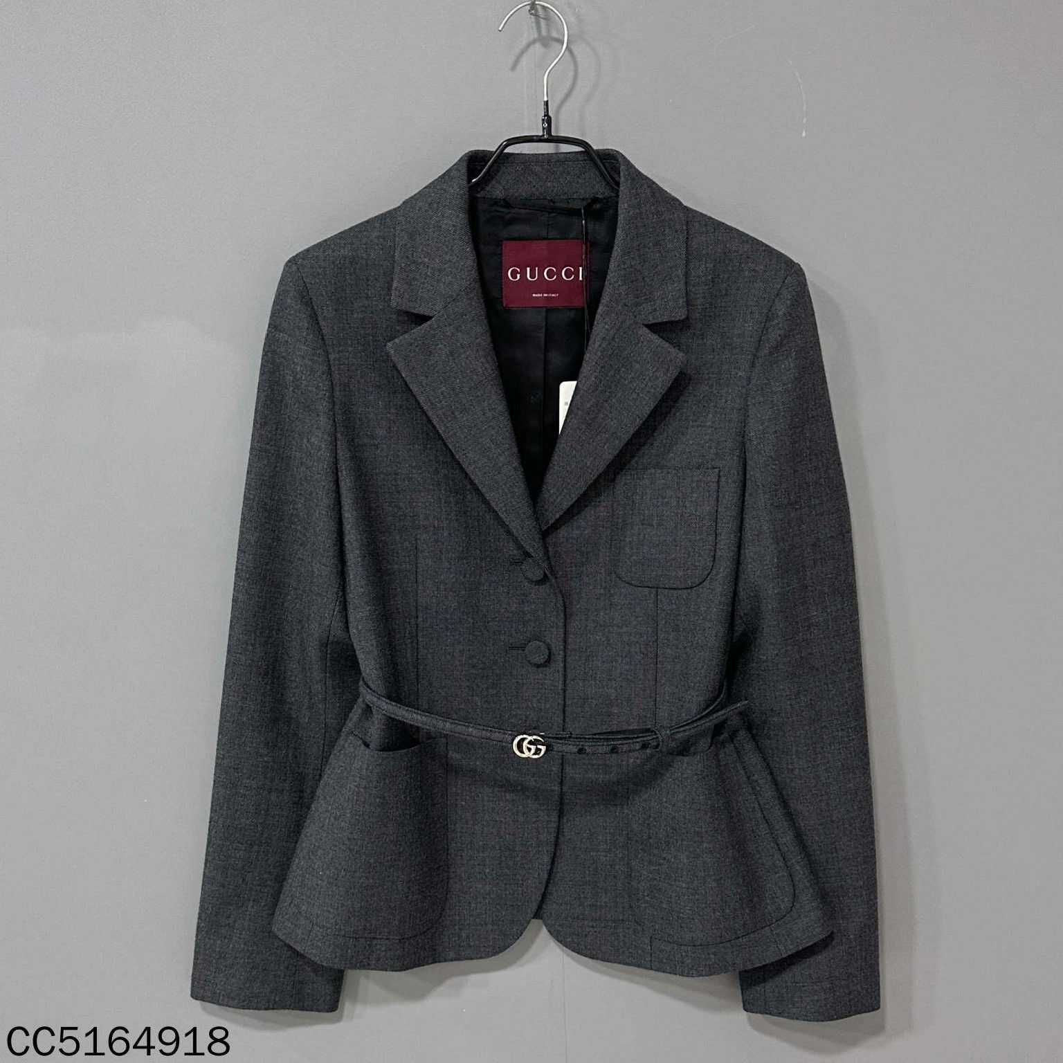 Gucci Gucci Retro Jacket M Women Size M / US 6-8 / IT 42-44 - 1 Thumbnail