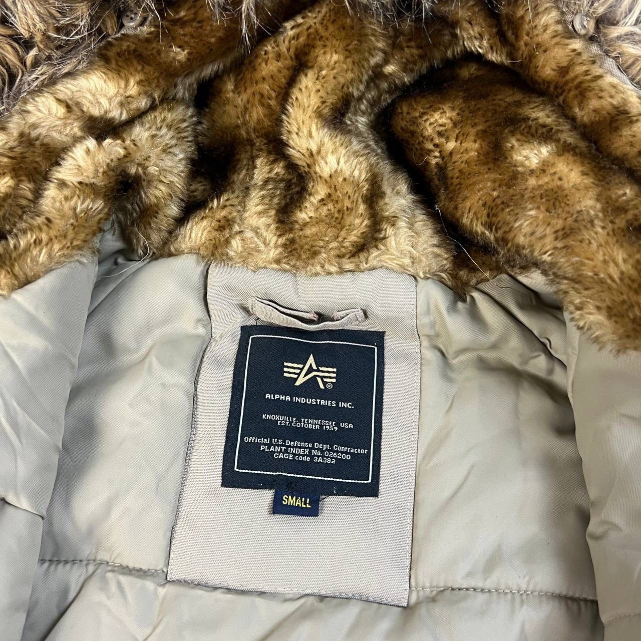 Alpha Industries Alpha Industries Mini Logo Vintage Fur Parka Jacket Size US S / EU 44-46 / 1 - 7 Thumbnail