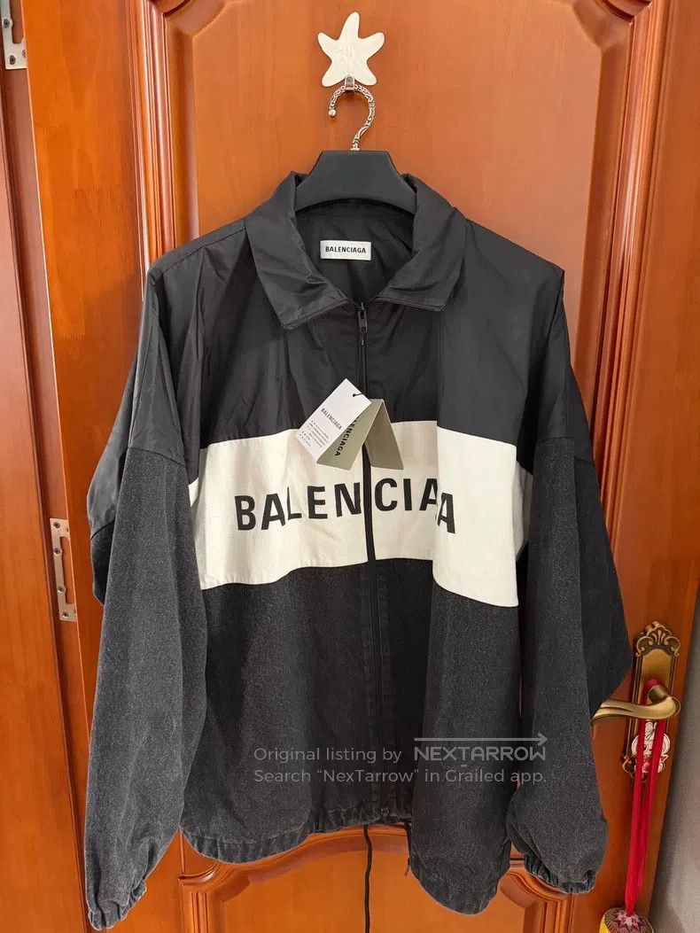 Balenciaga Balenciaga Denim Patchwork Jacket Size XS / US 0-2 / IT 36-38 - 1 Thumbnail