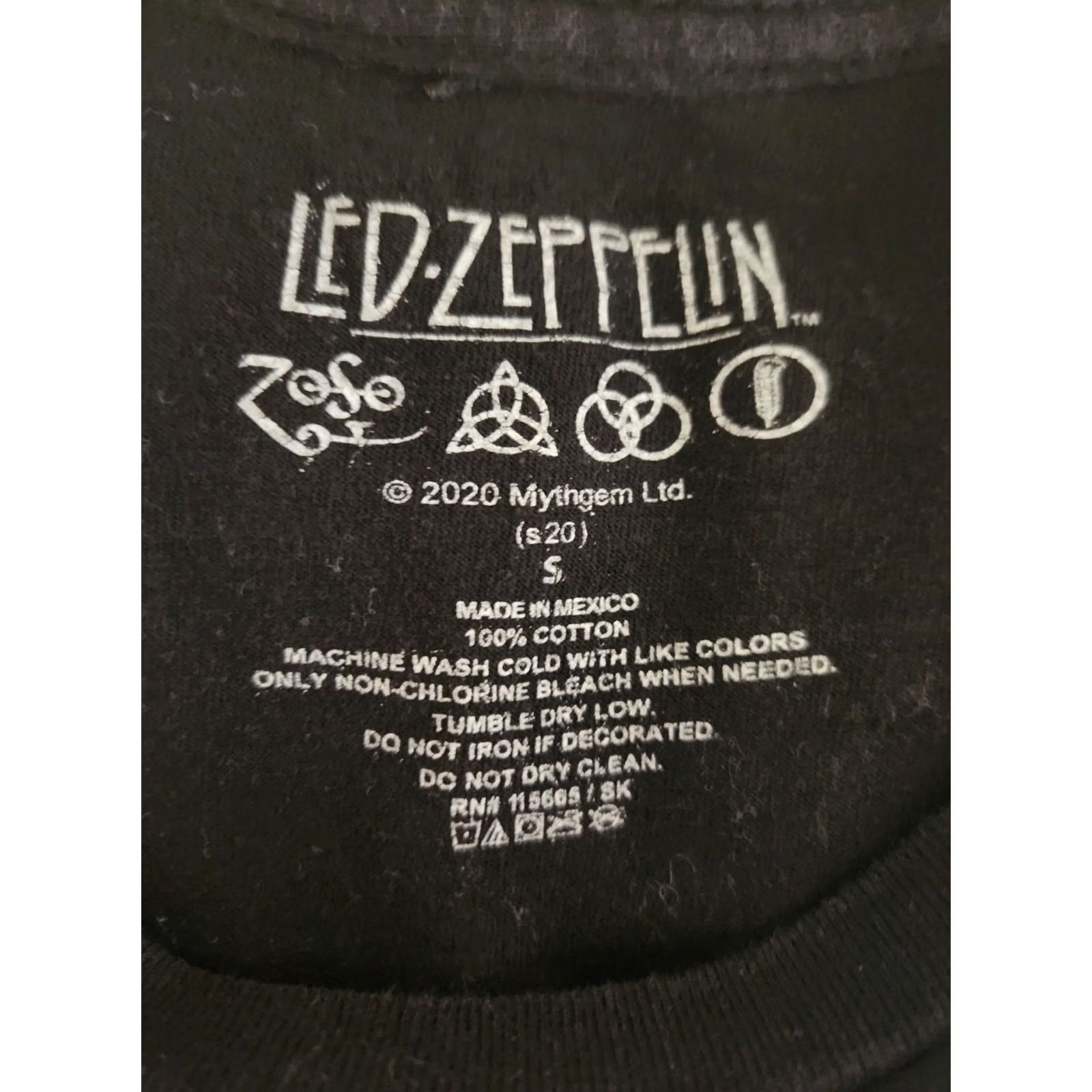 Vintage Led Zeppelin Shirt Small Mens Black Cotton Crew Neck Short Sleeve 1977 Rock T-Shirt 2020s USA Size US S / EU 44-46 / 1 - 2 Thumbnail