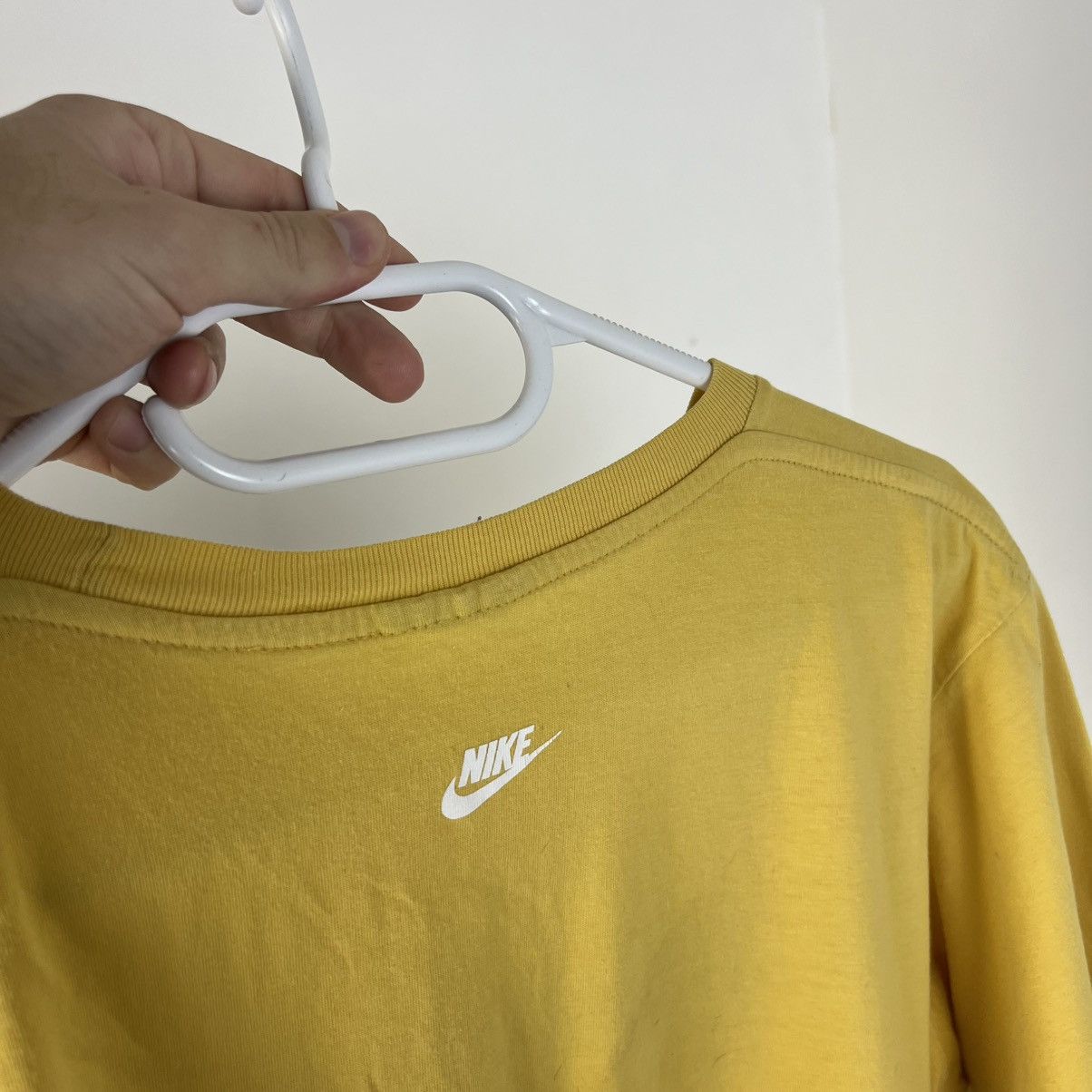 Nike Vintage Nike Big Logo T-Shirt Streetwear Style Size US M / EU 48-50 / 2 - 3 Thumbnail