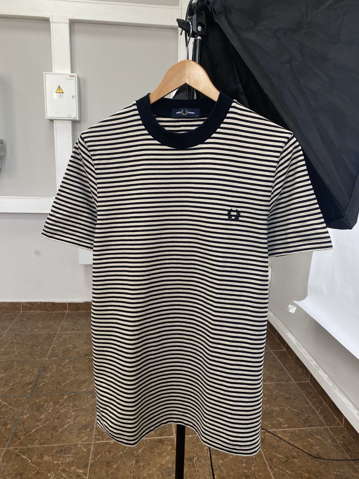 Fred Perry × Vintage 🇺🇸 Vintage Y2K Fred Perry T-Shirt Retro Rare Hype Size US M / EU 48-50 / 2 - 1 Thumbnail