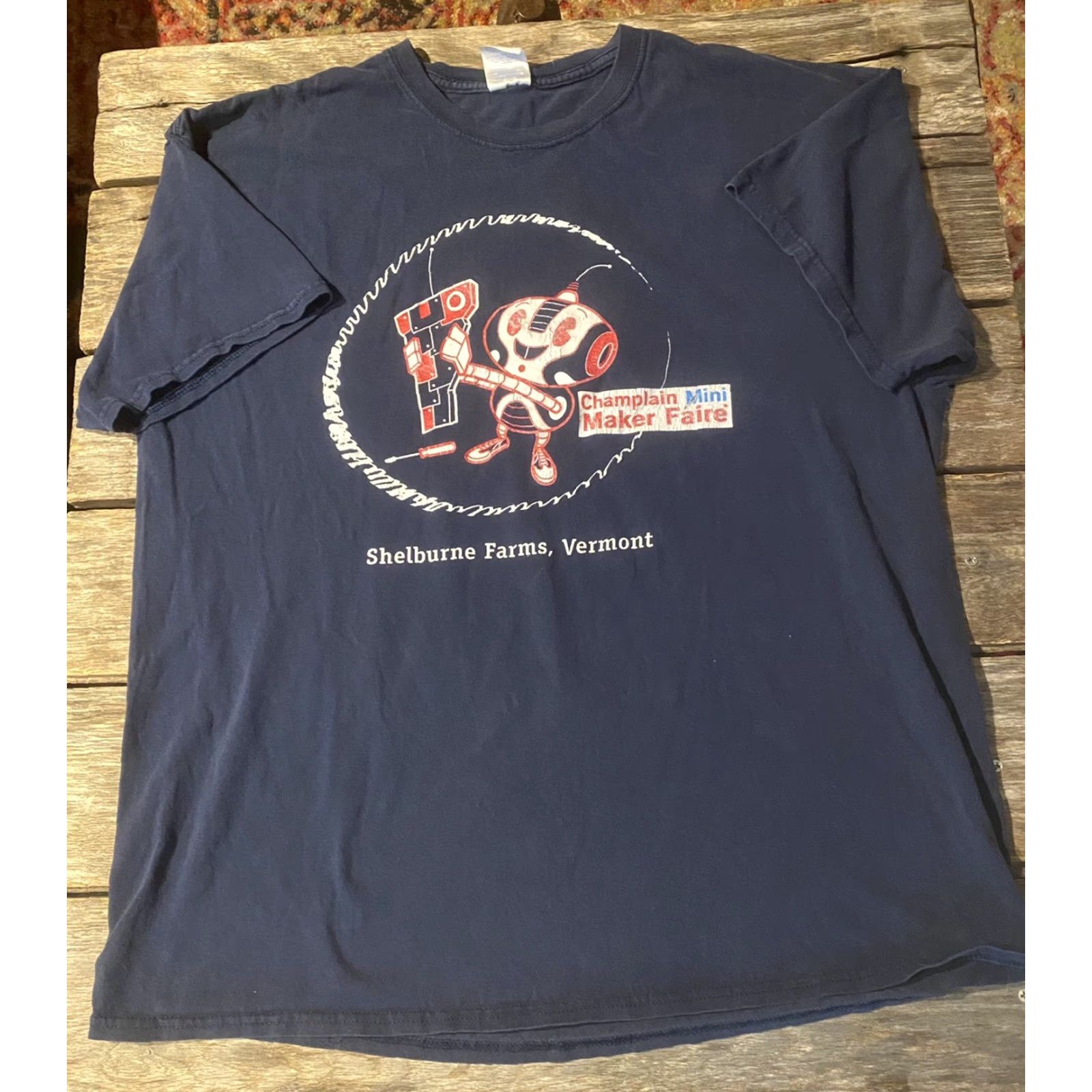 Gildan Vermont Champlain Mini Maker Fair Shirt T-Shirt Blue Robot Mens XL Short Sleeve Crew Neck Gildan Cotton Size US XL / EU 56 / 4 - 2 Thumbnail