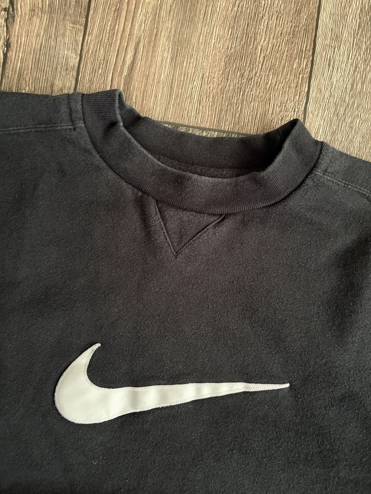 Nike NIKE Vintage Sweatshirt Big Swoosh Centre Logo Black Men's Size US XL / EU 56 / 4 - 2 Thumbnail