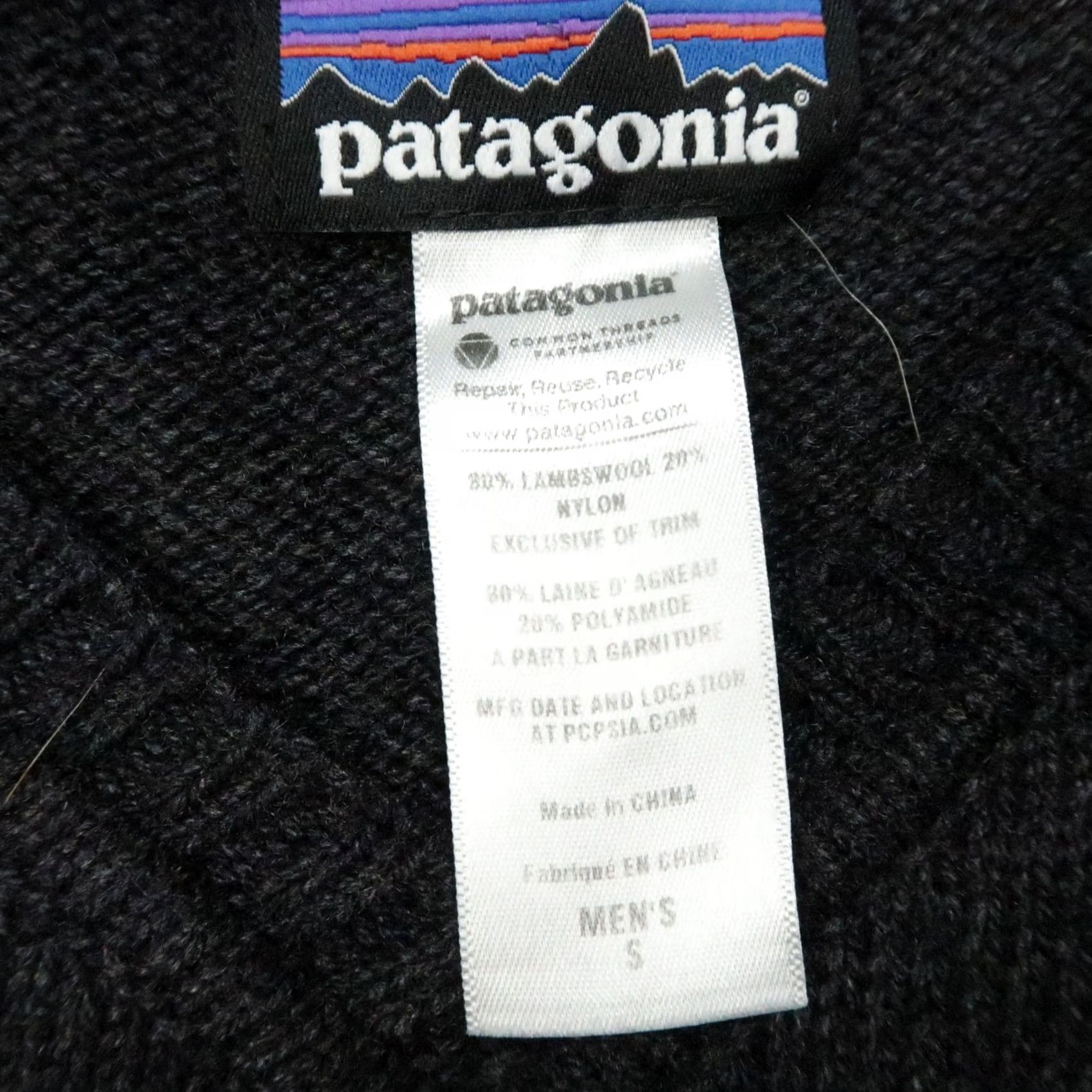 Patagonia VINTAGE Patagonia Sweater Mens Small Gray Wool Lambswool V-Neck Outdoor Hiking VTG Size US S / EU 44-46 / 1 - 3 Thumbnail