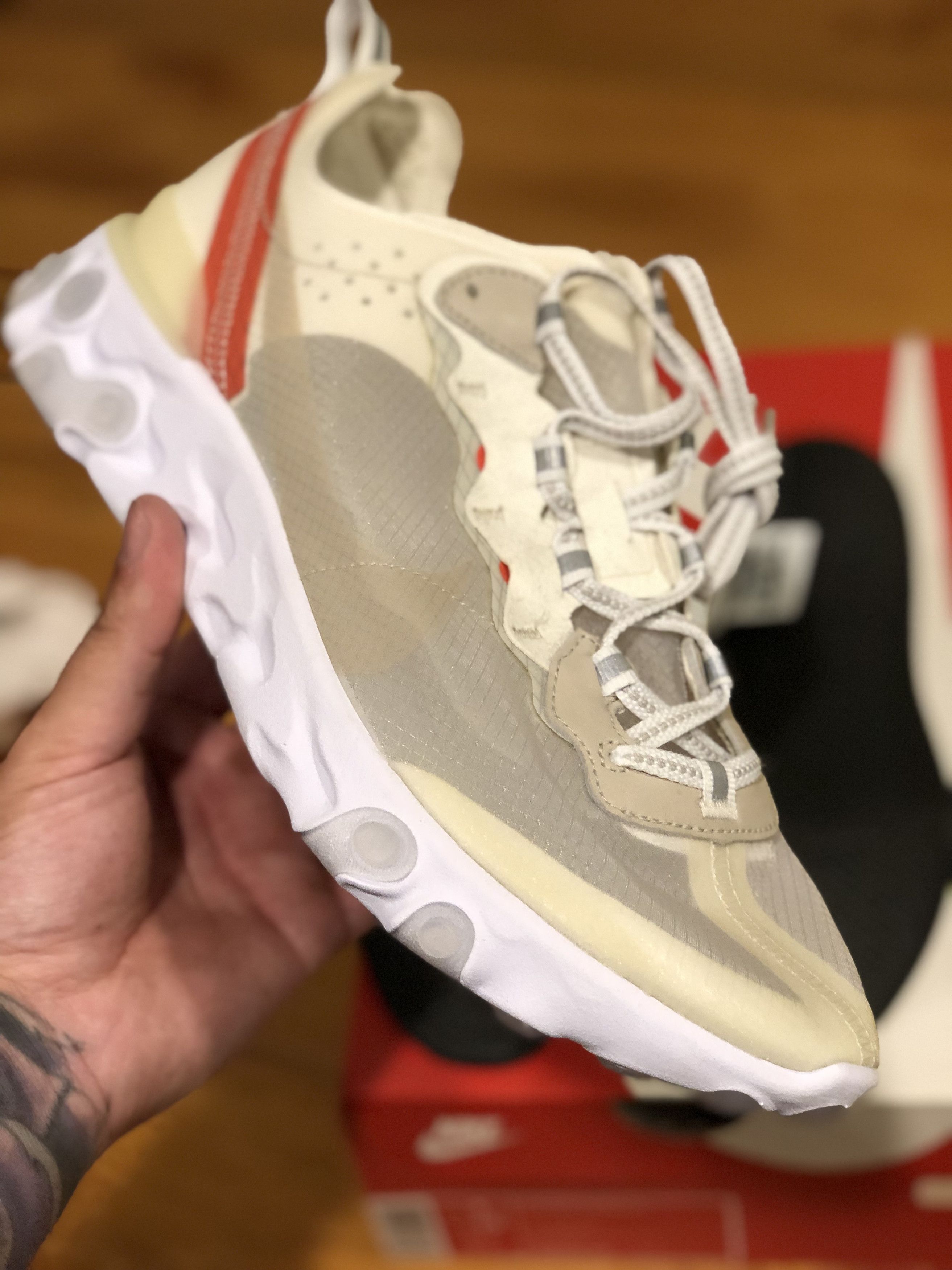 Nike Nike React Element 87 Light Bone - Size 9 Size US 9 / EU 42 - 9 Thumbnail