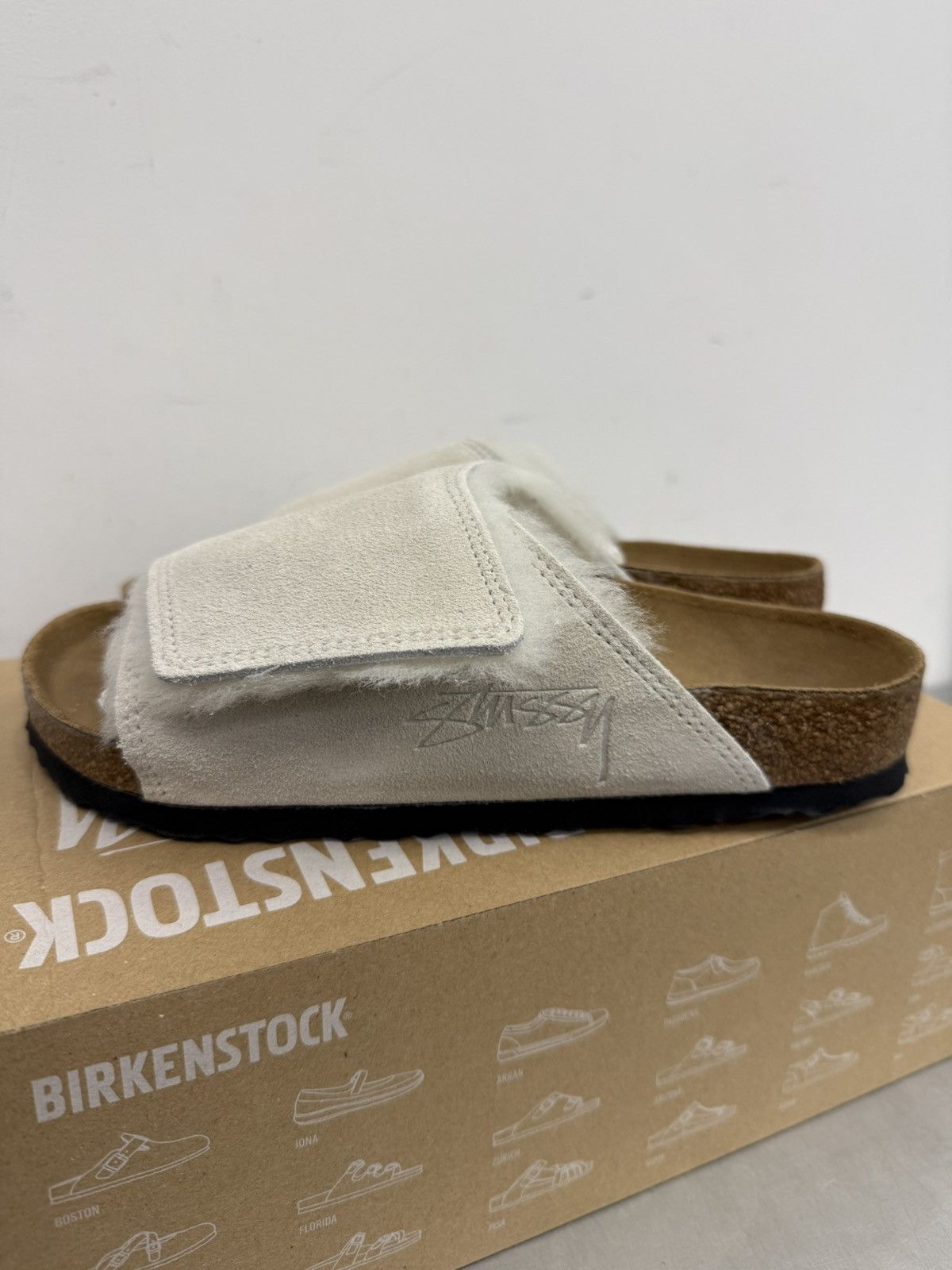 Stüssy Solana Suede Leather Bone | BIRKENSTOCK