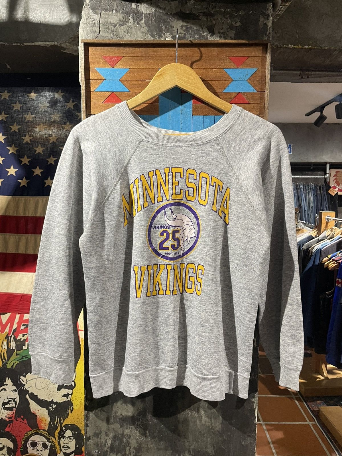 Champion Vintage Champion Sweatshirt Size US M / EU 48-50 / 2 - 1 Thumbnail