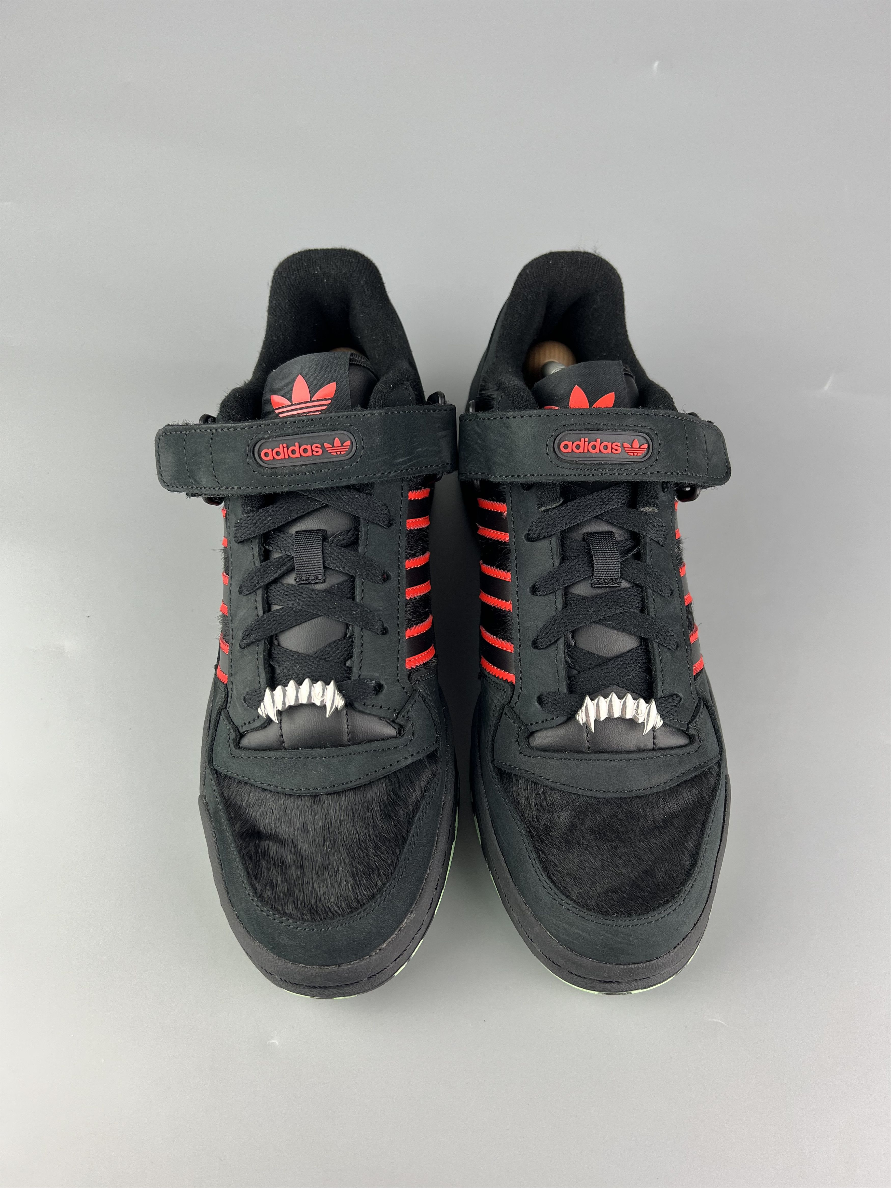 Adidas Adidas Forum Low Halloween Monster Pack Dracula Sneakers US9 Size US 9 / EU 42 - 4 Thumbnail