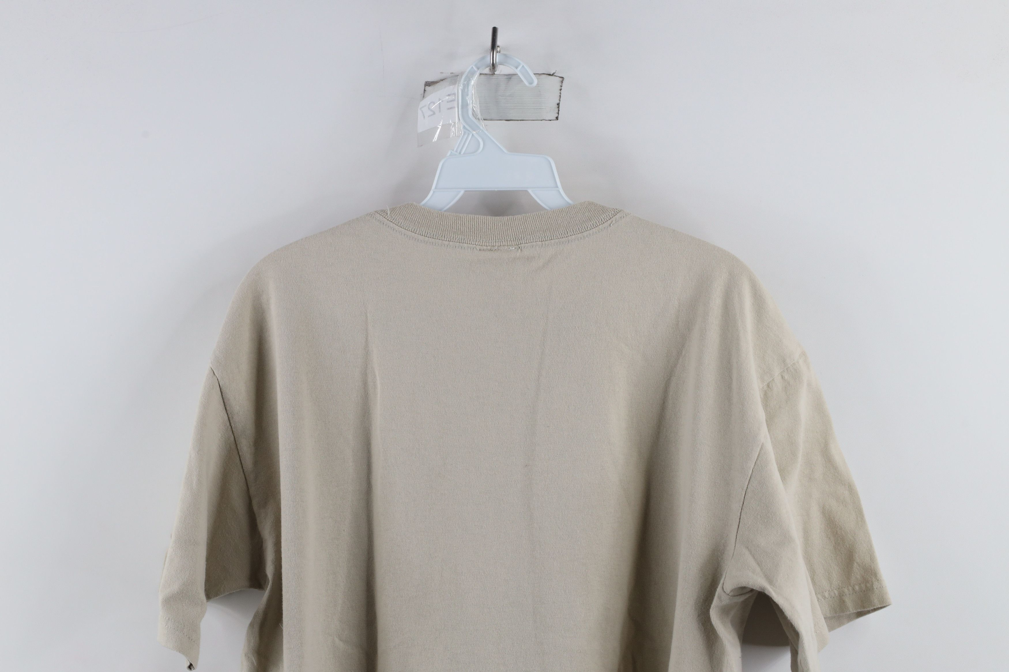 Vintage Vintage 90s Streetwear Alaska Moose Print T-Shirt Beige USA Size US M / EU 48-50 / 2 - 11 Thumbnail