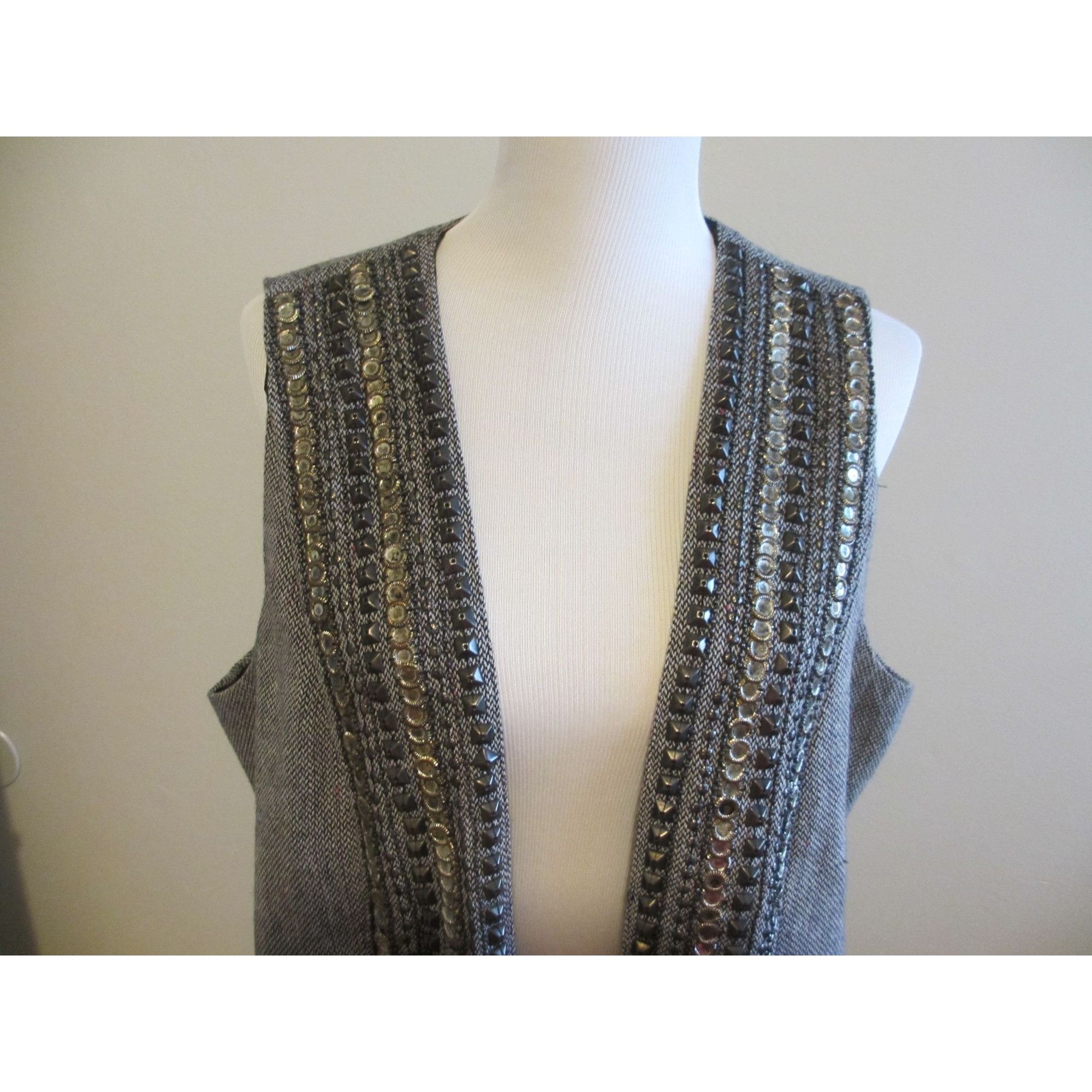 Chicos Chicos Travelers Gray Beaded Embellished Open Front Vest Siz Size M / US 6-8 / IT 42-44 - 5 Thumbnail
