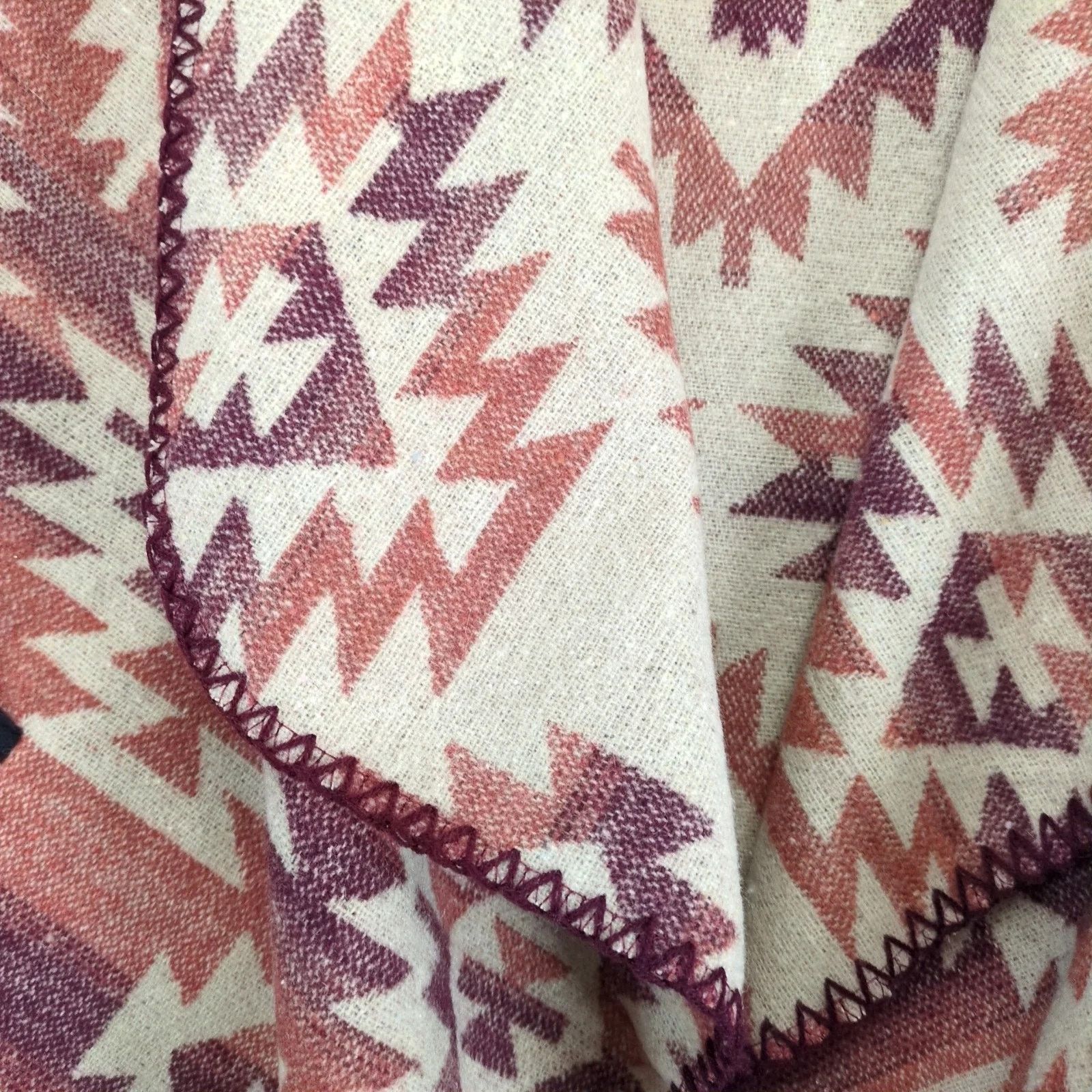 Other Southwestern Aztec Fleece Open Vest Women's L Drape Pockets Size L / US 10 / IT 46 - 10 Thumbnail