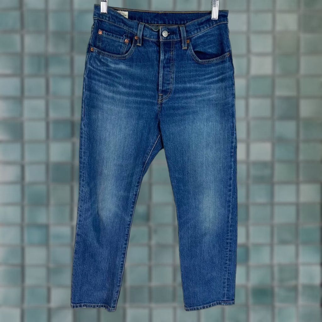 Levi's VINTAGE Levi's 501 Women's Jeans Size 27x26 High Rise Medium Wash Blue Big E Size 27" / US 4 / IT 40 - 1 Thumbnail