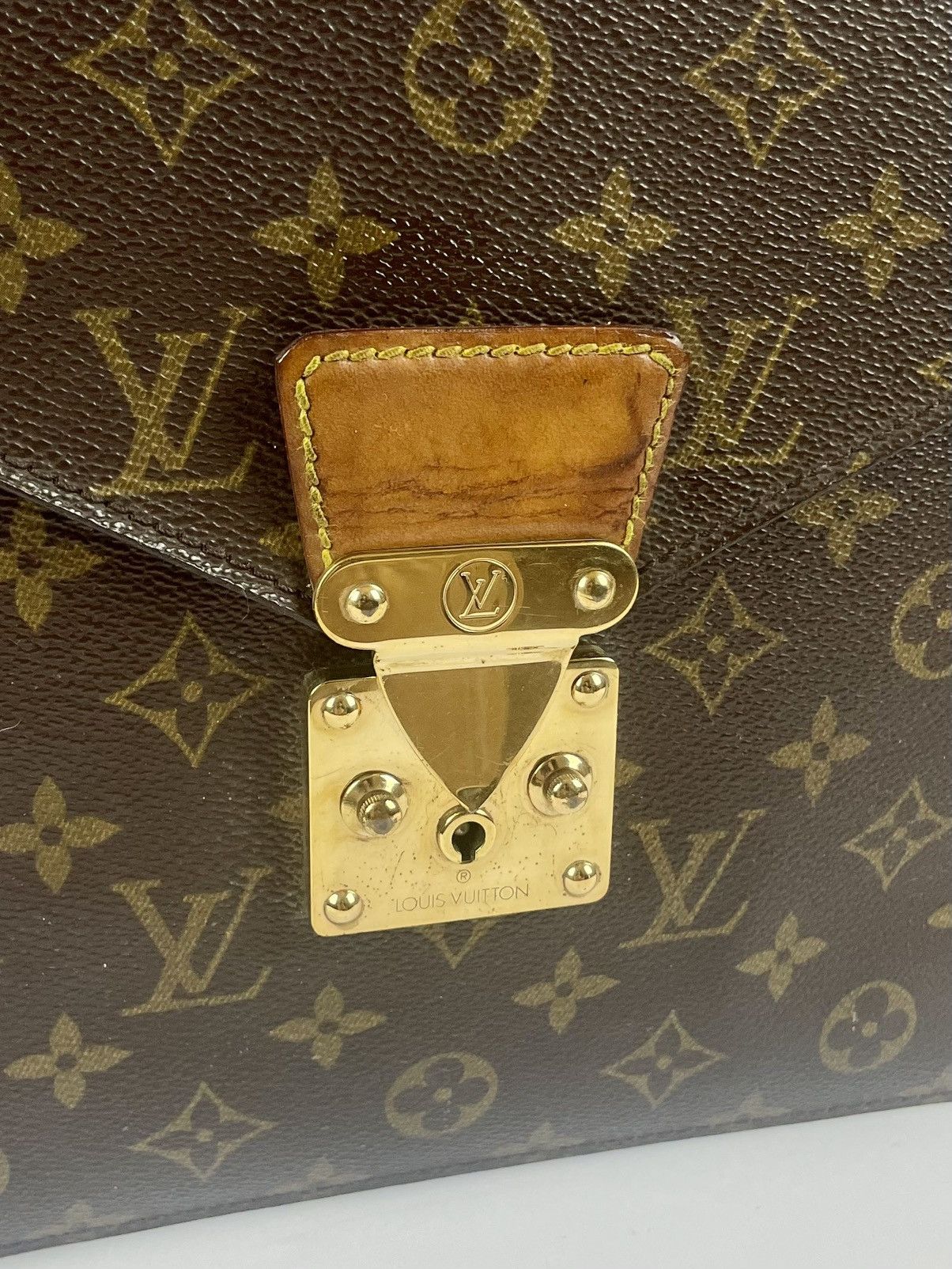 Louis Vuitton Louis Vuitton Serviette Conseiller Size ONE SIZE - 7 Thumbnail