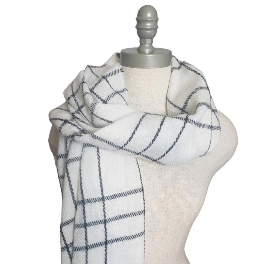 Designer CT823 Primark NWT Black & White Shawl Size ONE SIZE - 1 Thumbnail