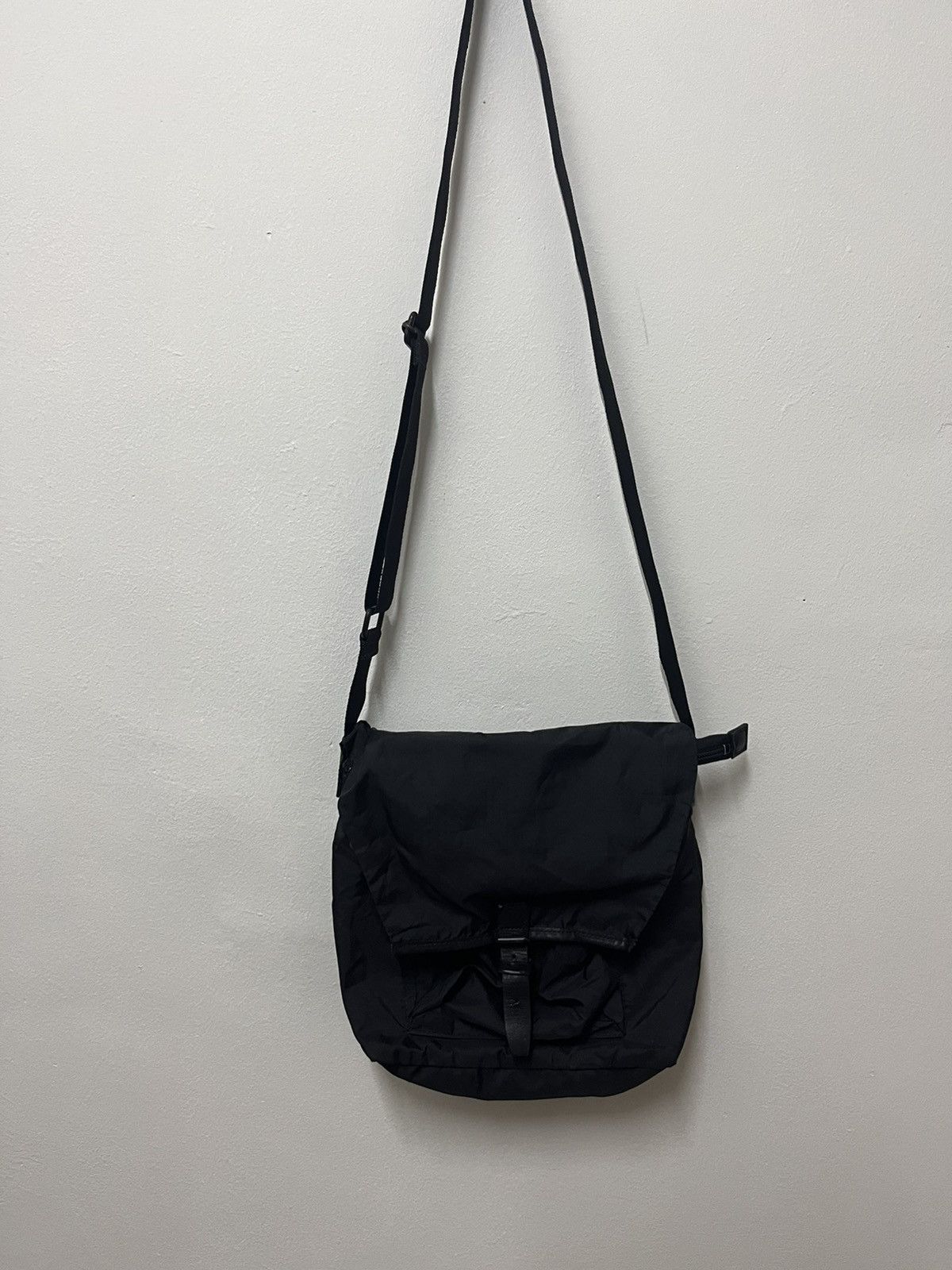 Japanese Brand × Y's × Yohji Yamamoto Y ysaccs Size ONE SIZE - 1 Thumbnail
