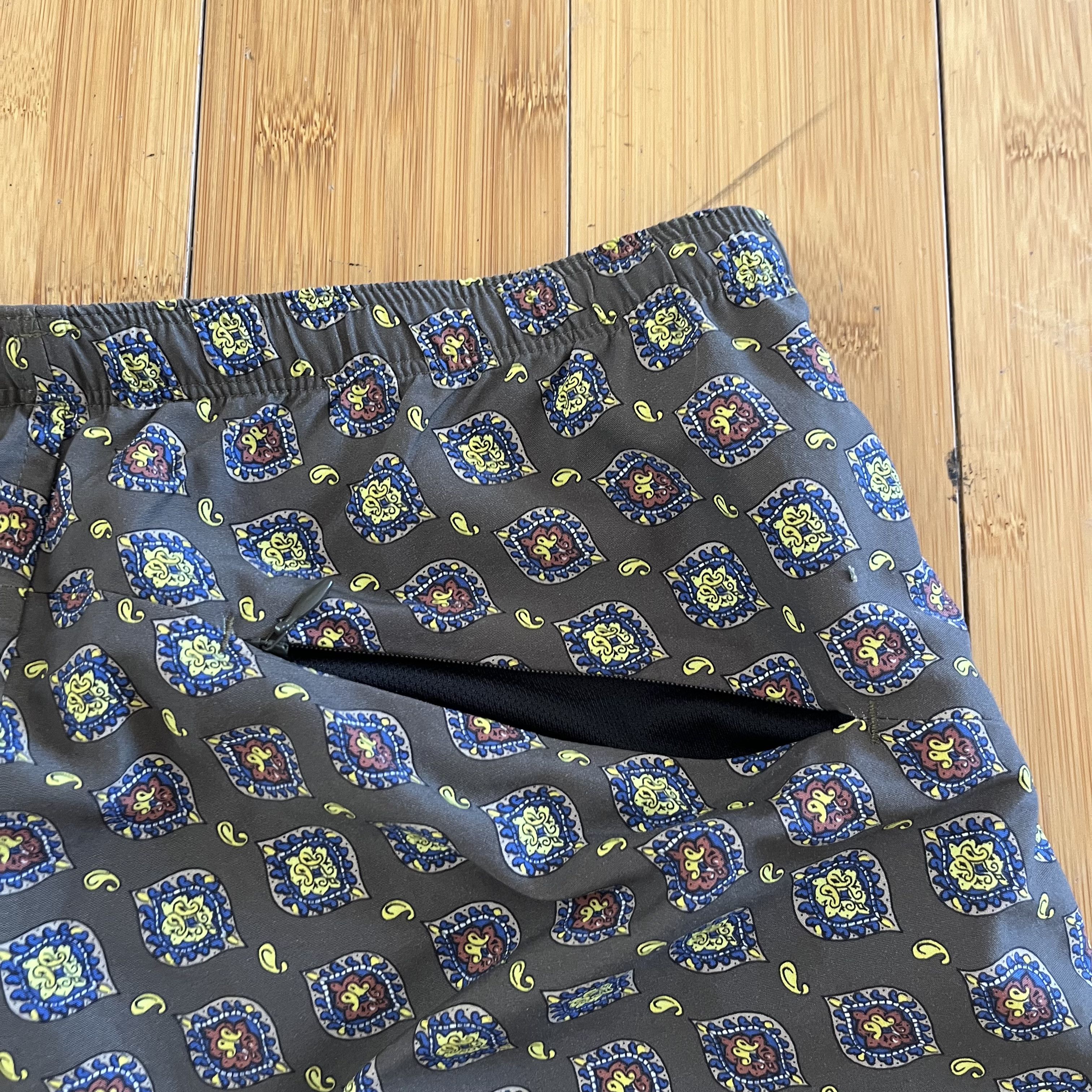 Needles Needles Paisley Nylon Shorts Size US 28 / EU 44 - 7 Thumbnail