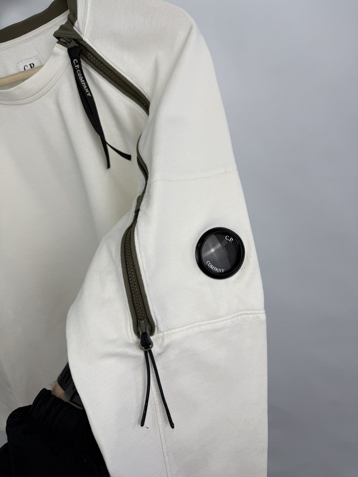 C.P. Company 🇮🇹 Y2K C. P. Company Lens Asymmetrical Zip Sweatshirt Rare Size US M / EU 48-50 / 2 - 4 Thumbnail