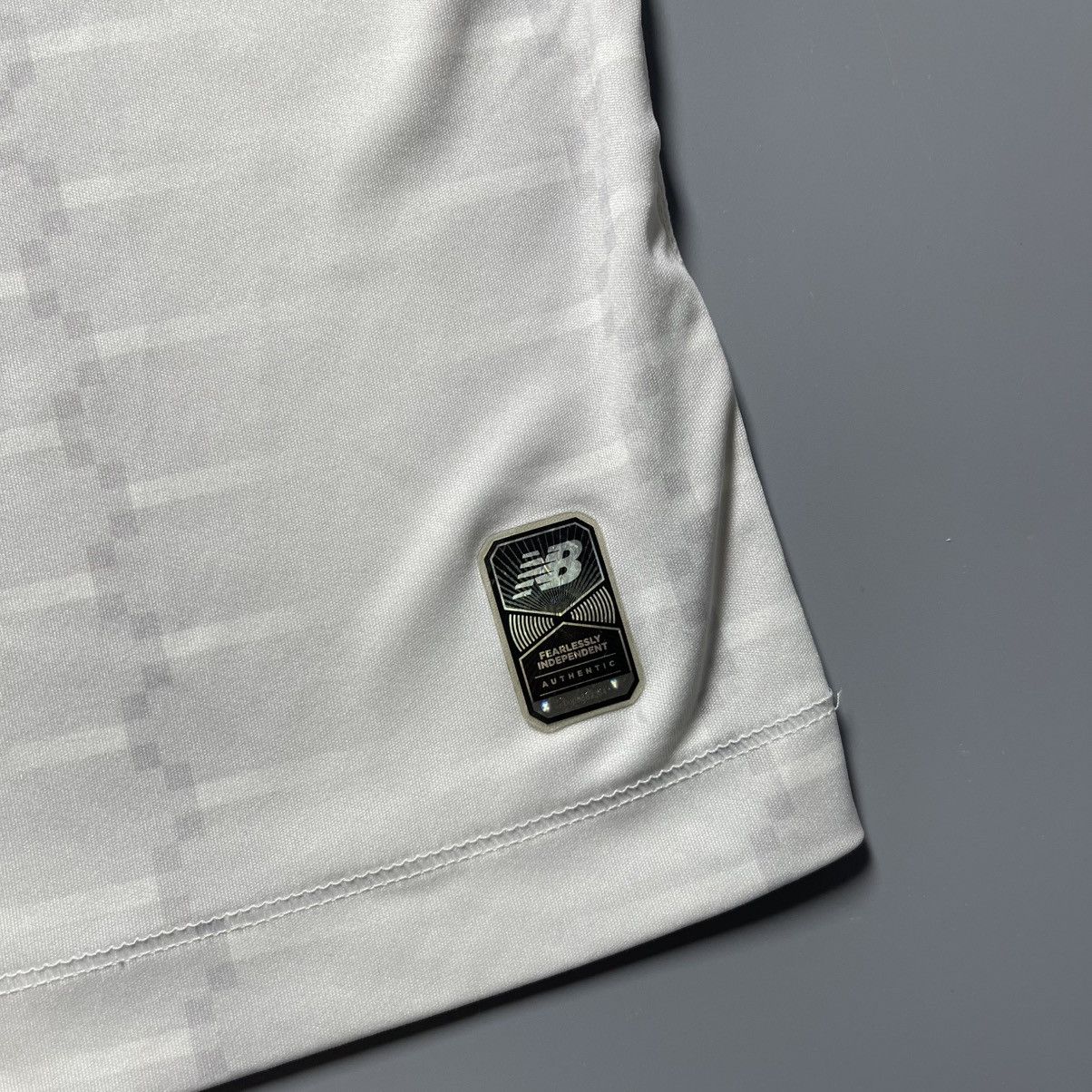 New Balance LIVERPOOL NEW BALANCE 2019/2020 SOCCER AWAY JERSEY #4 VIRGIL Size US M / EU 48-50 / 2 - 9 Thumbnail