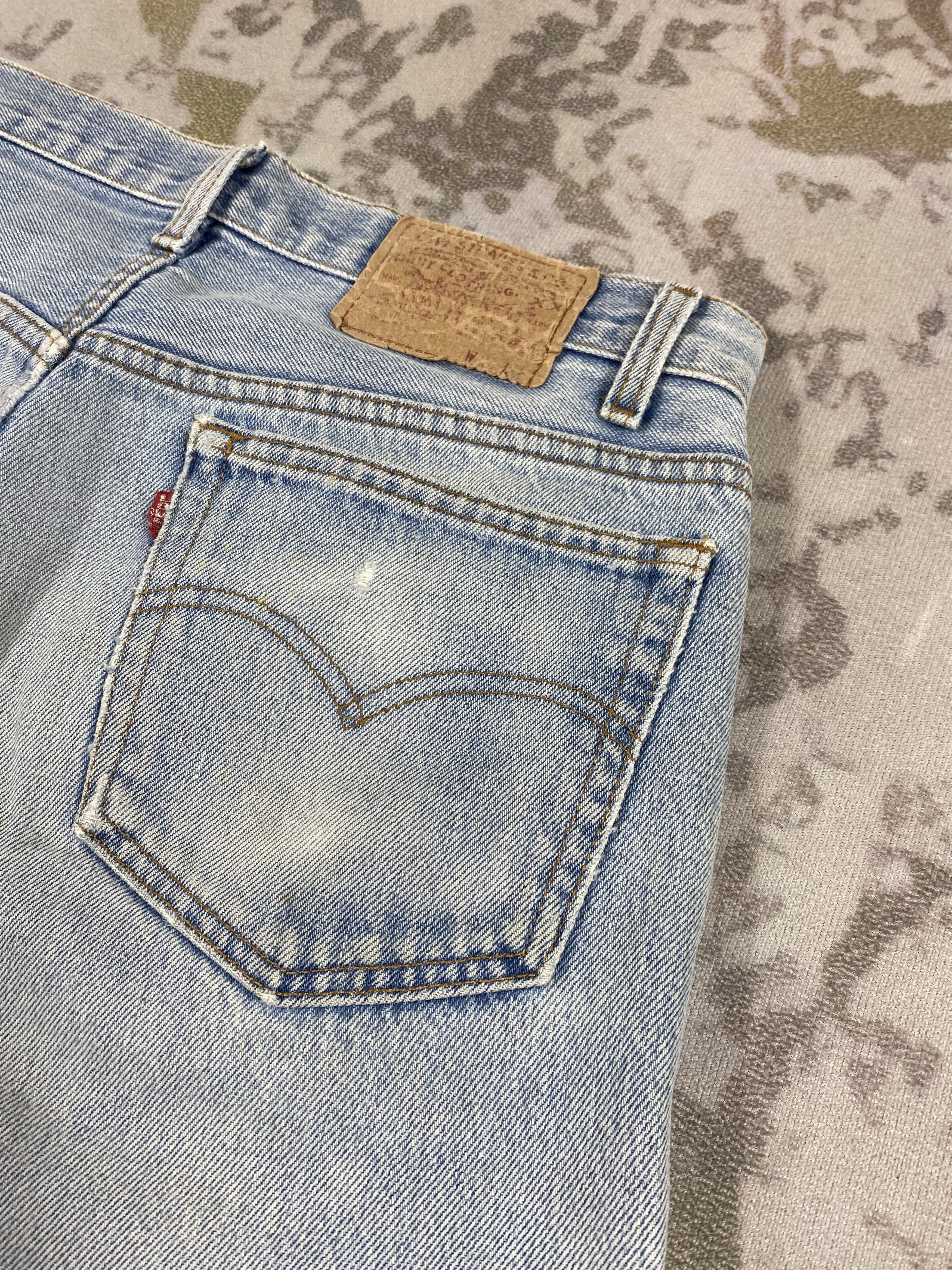 Levi's Vintage Clothing Light Blue Vintage 80s Levi's 501 Jeans 32x29 Denim-JN3960 Size US 32 / EU 48 - 11 Thumbnail