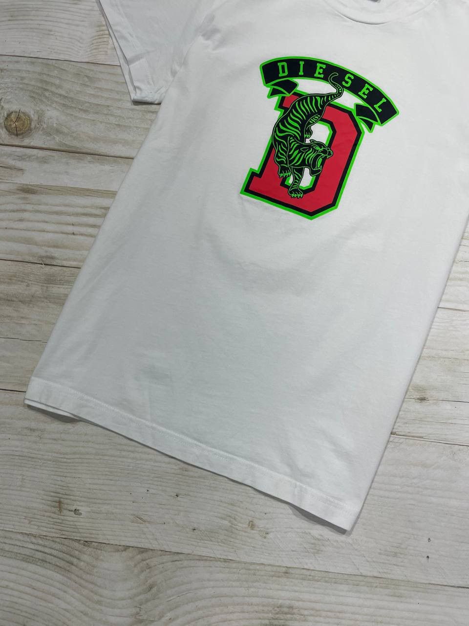 Diesel Vintage Diesel T-Shirt Tiger Big Logo Y2K Size US S / EU 44-46 / 1 - 4 Thumbnail