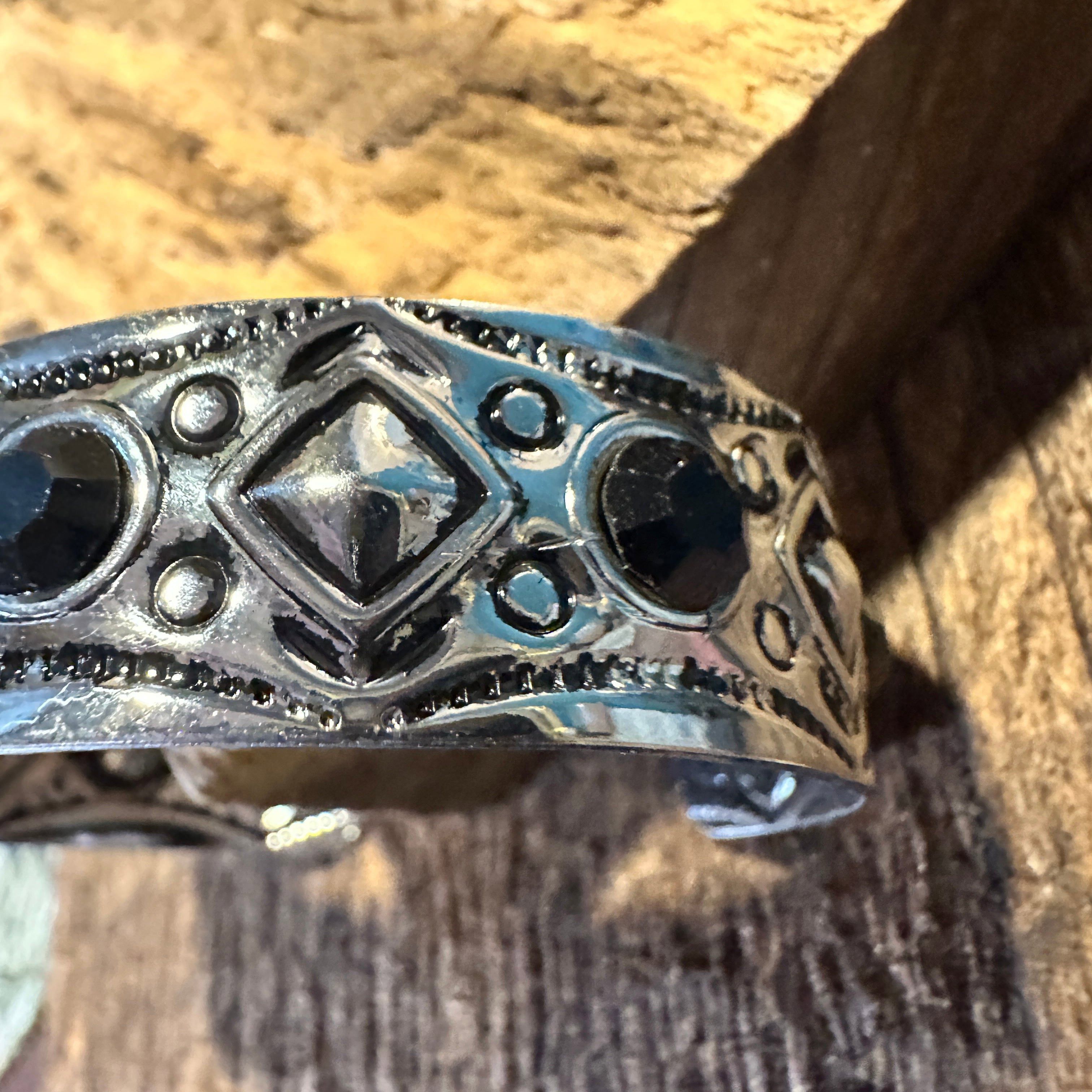 Other Boho Vintage Southwestern Navajo Open Cuff Bracelet, Black O Size ONE SIZE - 6 Thumbnail